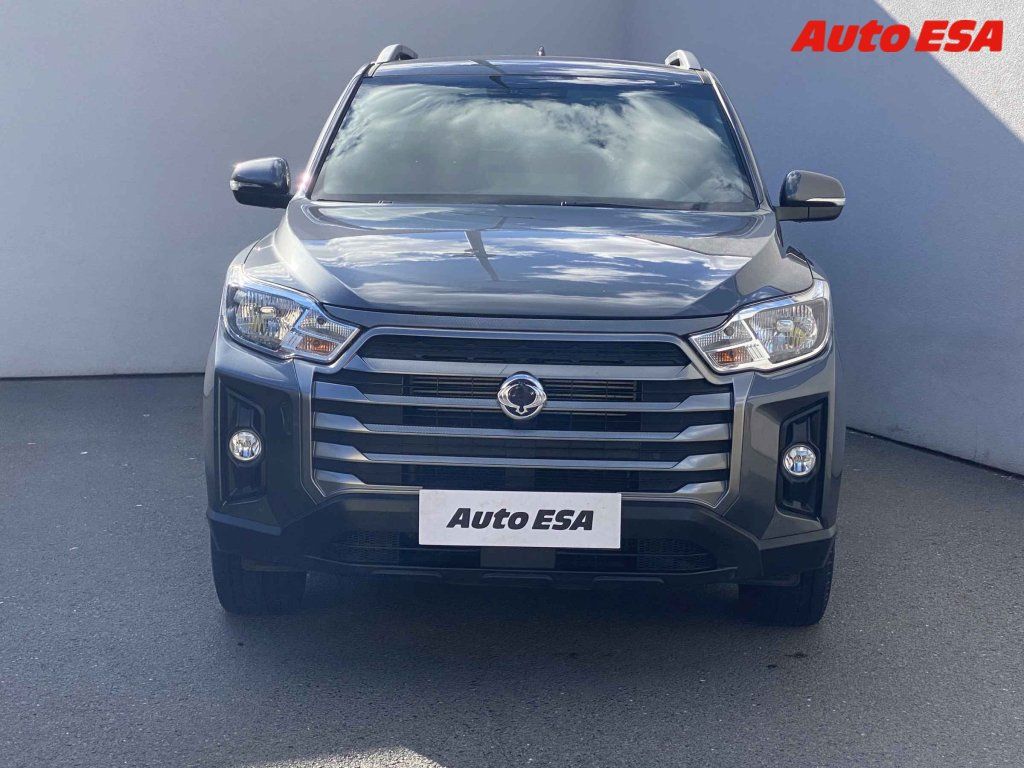 SsangYong Musso, 2.2 e-XDi 4x4,ČR,Style - fotka 2