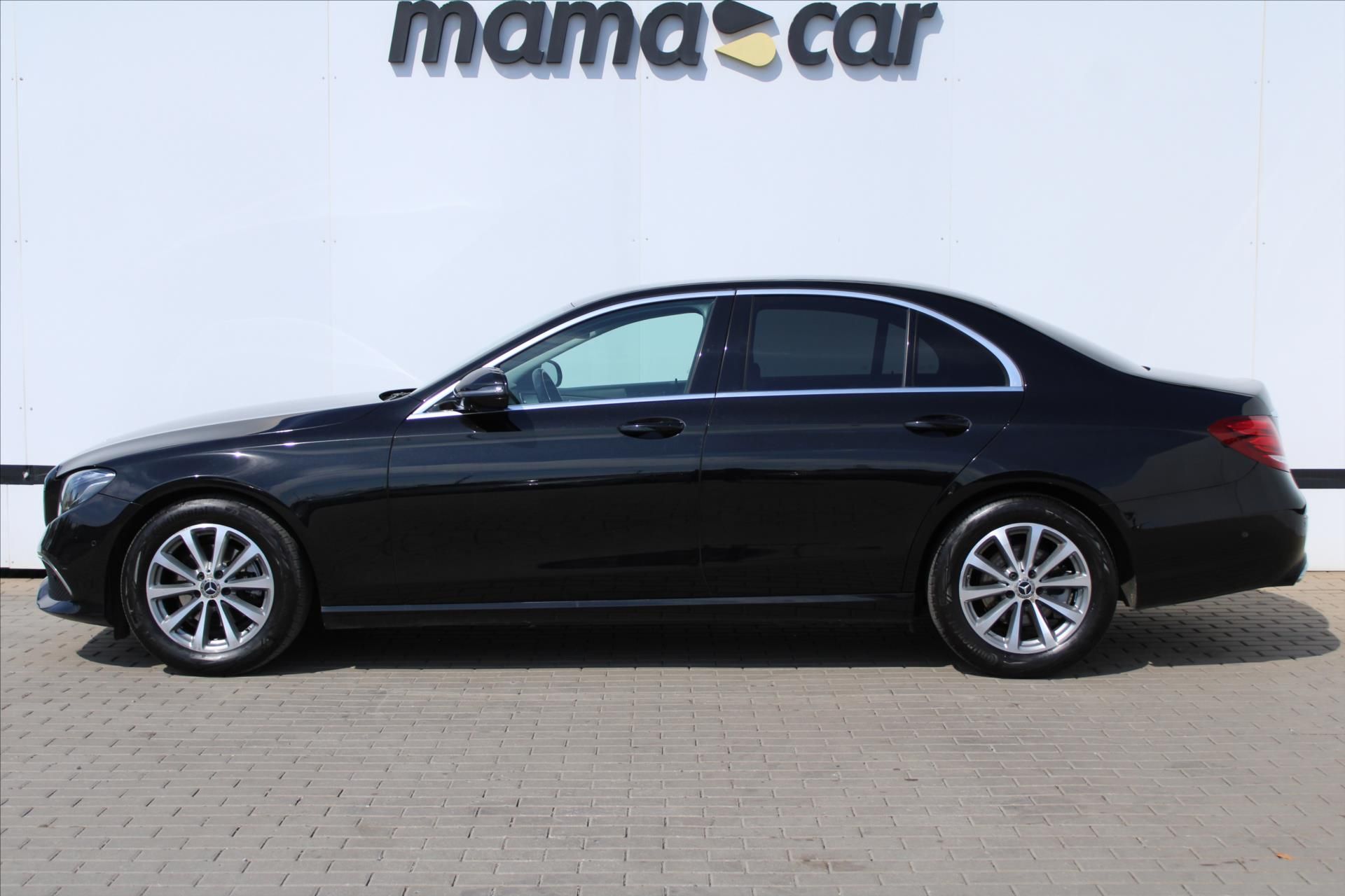 Mercedes-Benz Třídy E, 200d AVANTGARDE SERVIS.KNIHA - fotka 4