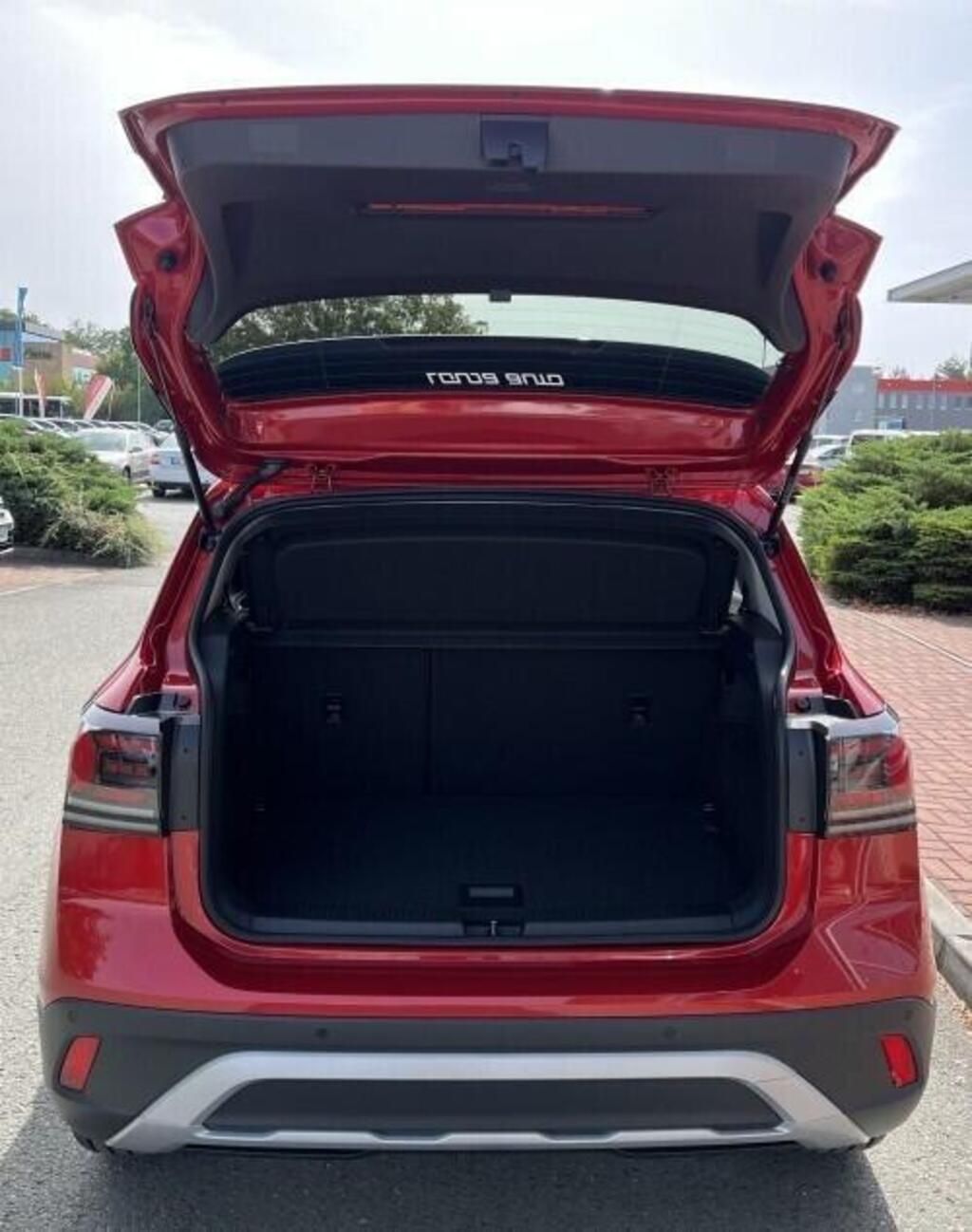 Volkswagen T-Cross, Love 1.0 TSI 85 kW 6G 85 kW - fotka 5