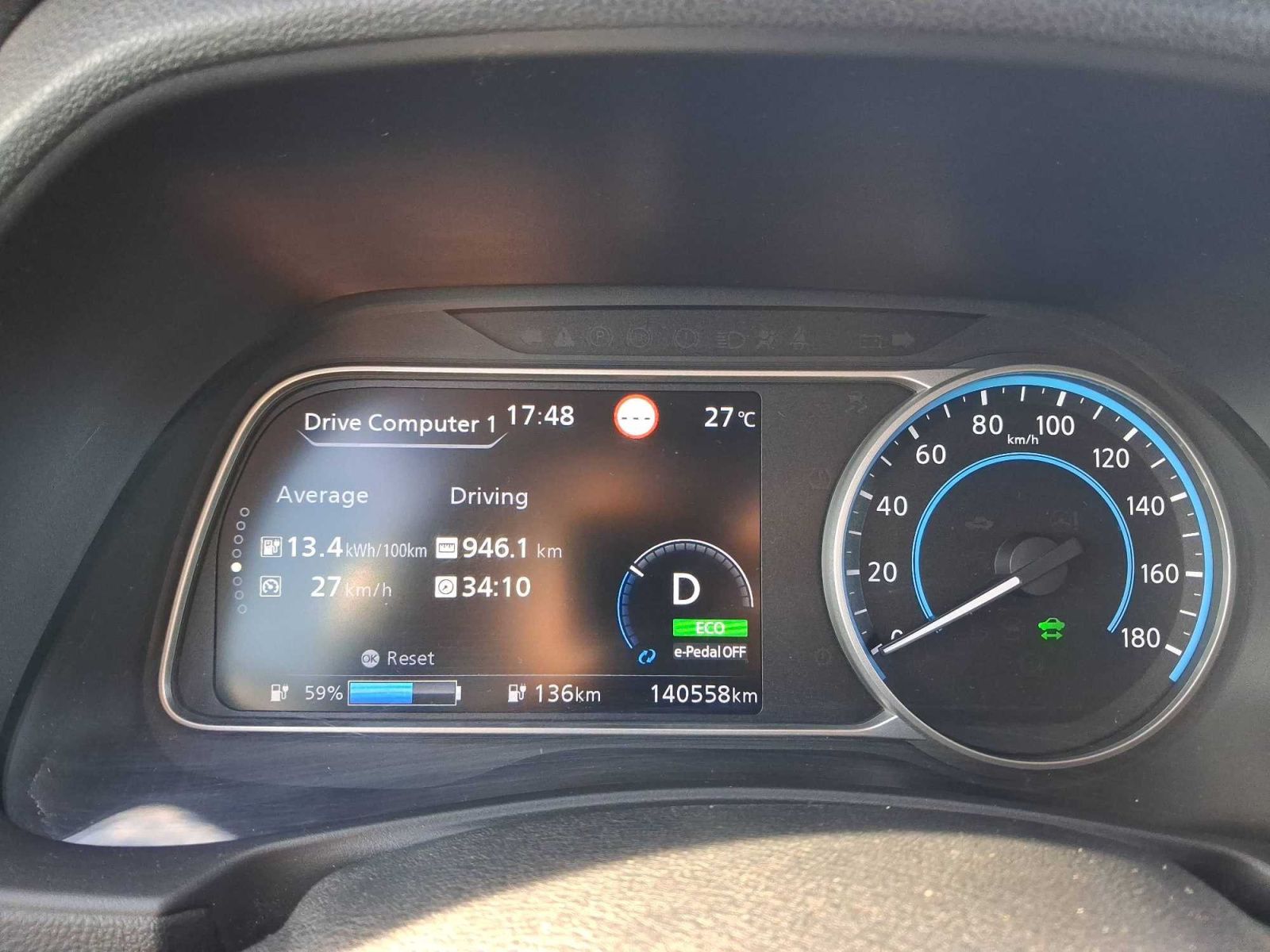 Nissan LEAF, 40 kWh, Automat, Klima - fotka 3