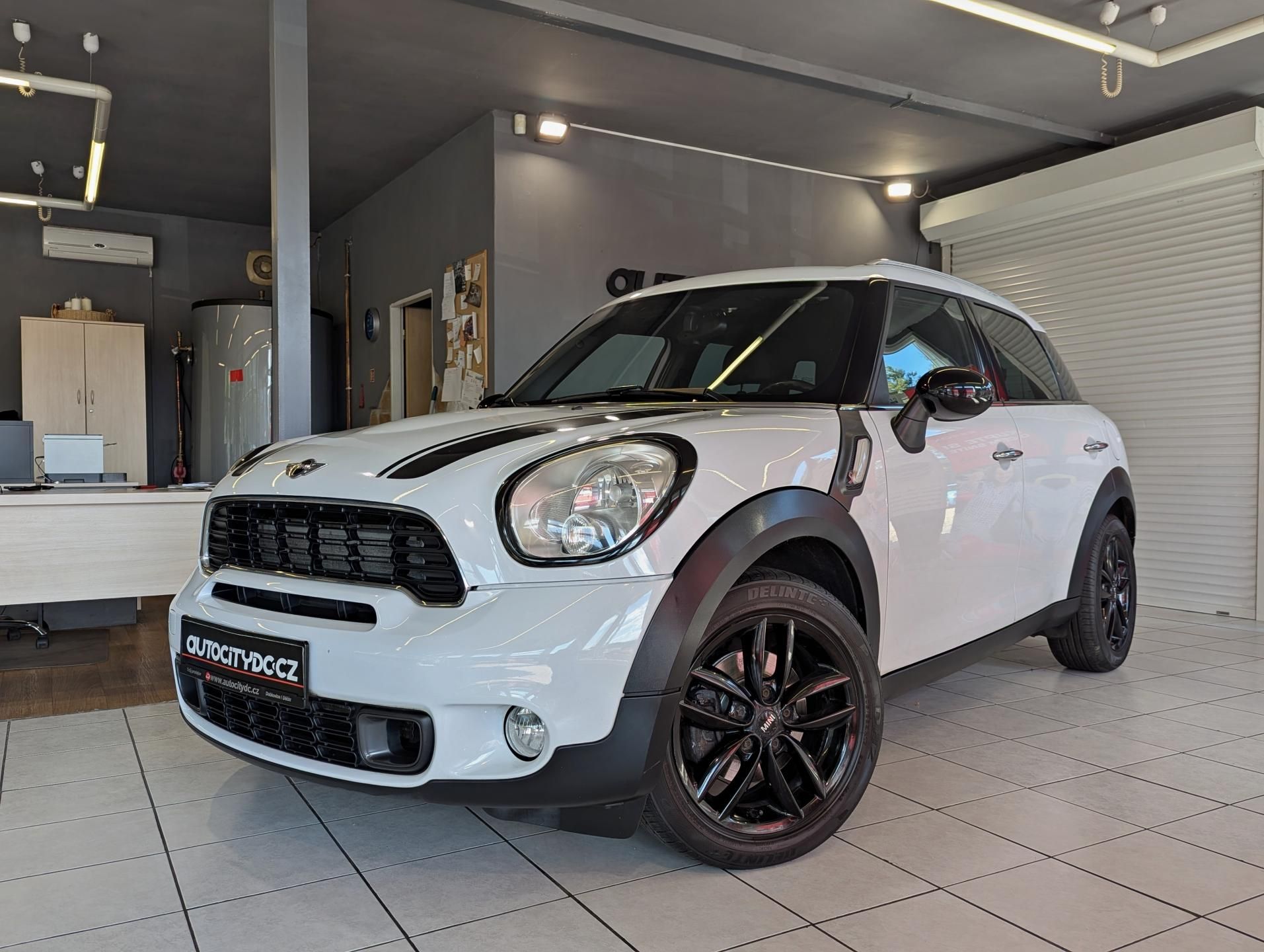 Mini Countryman, 2.0 D A/T PDC, TEMPOMAT, KLIMA - fotka 3