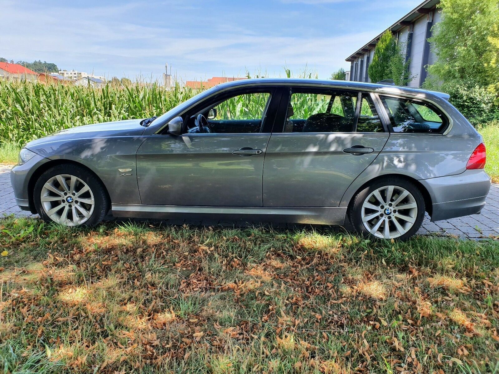 BMW Řada 3, 330 XD 4x4, pravidelný servis - fotka 3