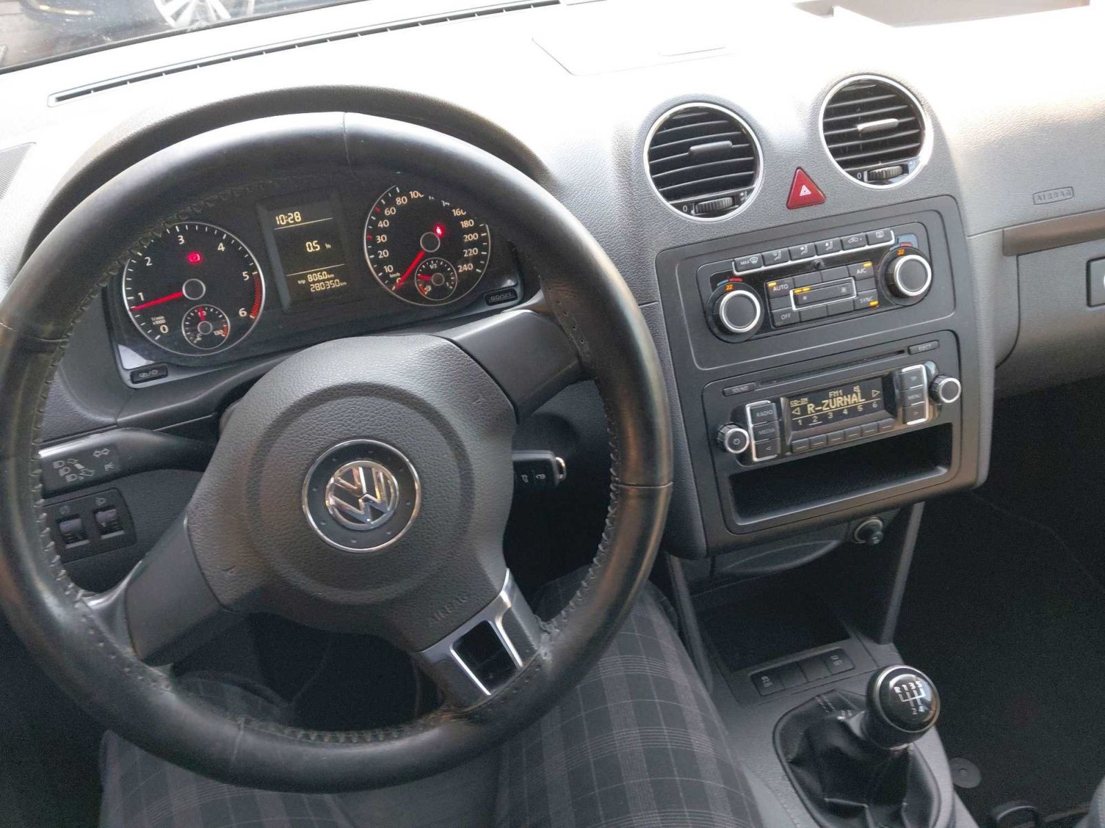 Volkswagen Caddy, Maxi 1.6 TDI, Cup, 7Míst - fotka 3