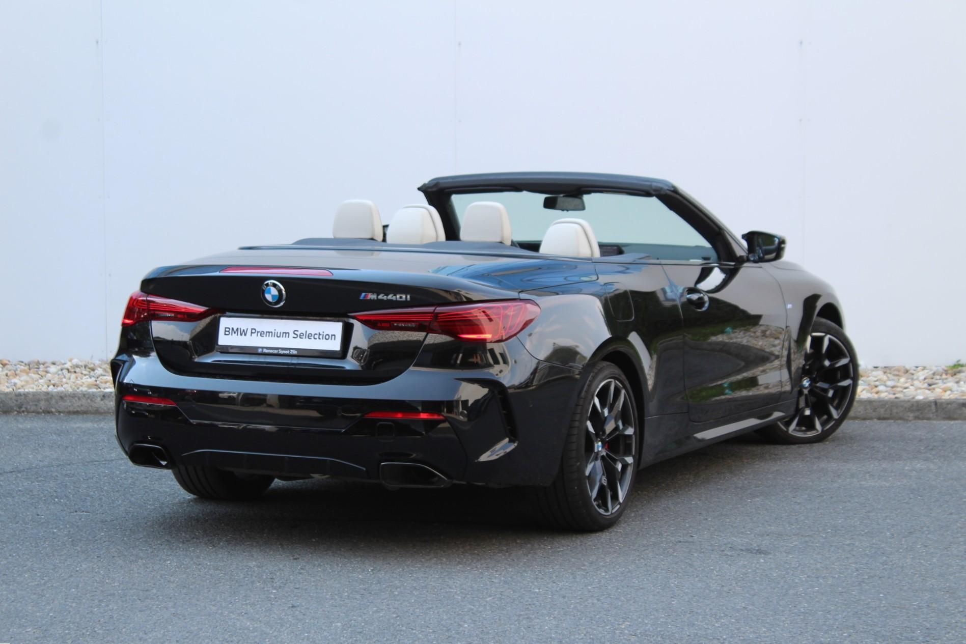BMW Řada 4, M440i xDrive Convertible - fotka 2