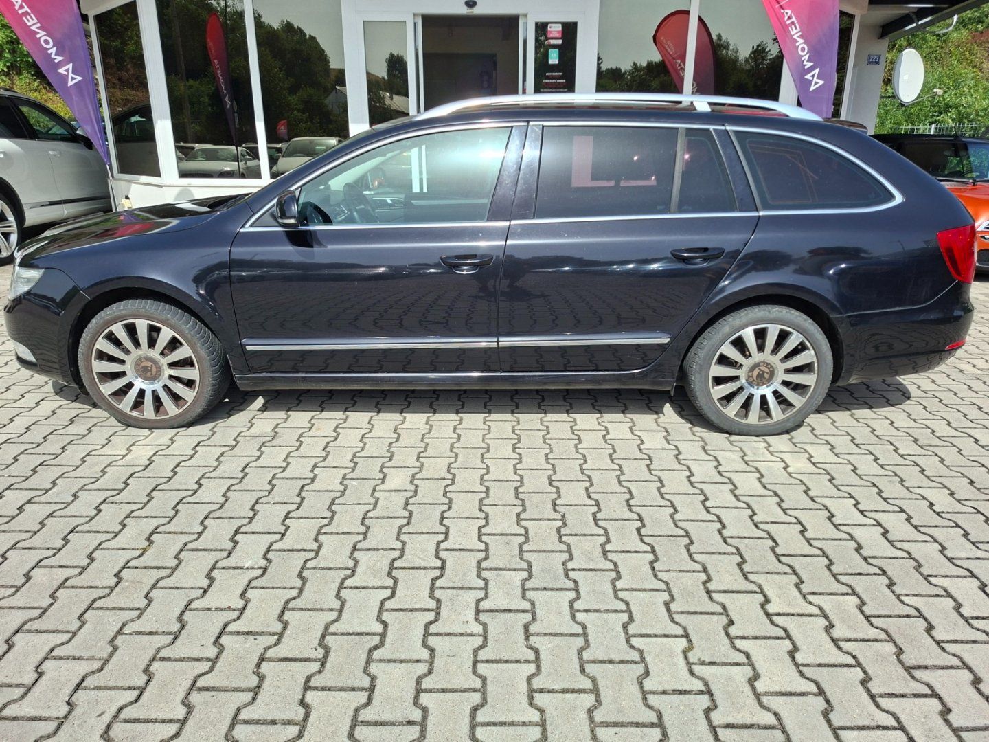 Škoda Superb, 2.0TDI 103kW 6MN -TAŽ.ZAŘÍZENÍ - fotka 5