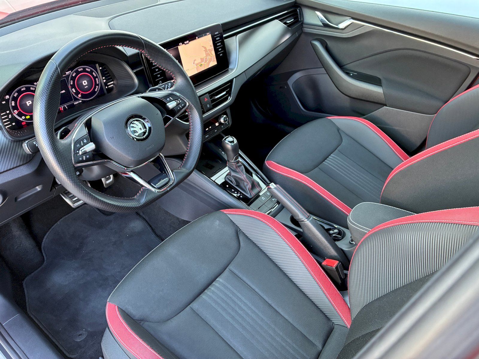 Škoda Kamiq, 1,0 TSI / 81 kW Monte Carlo DS - fotka 5