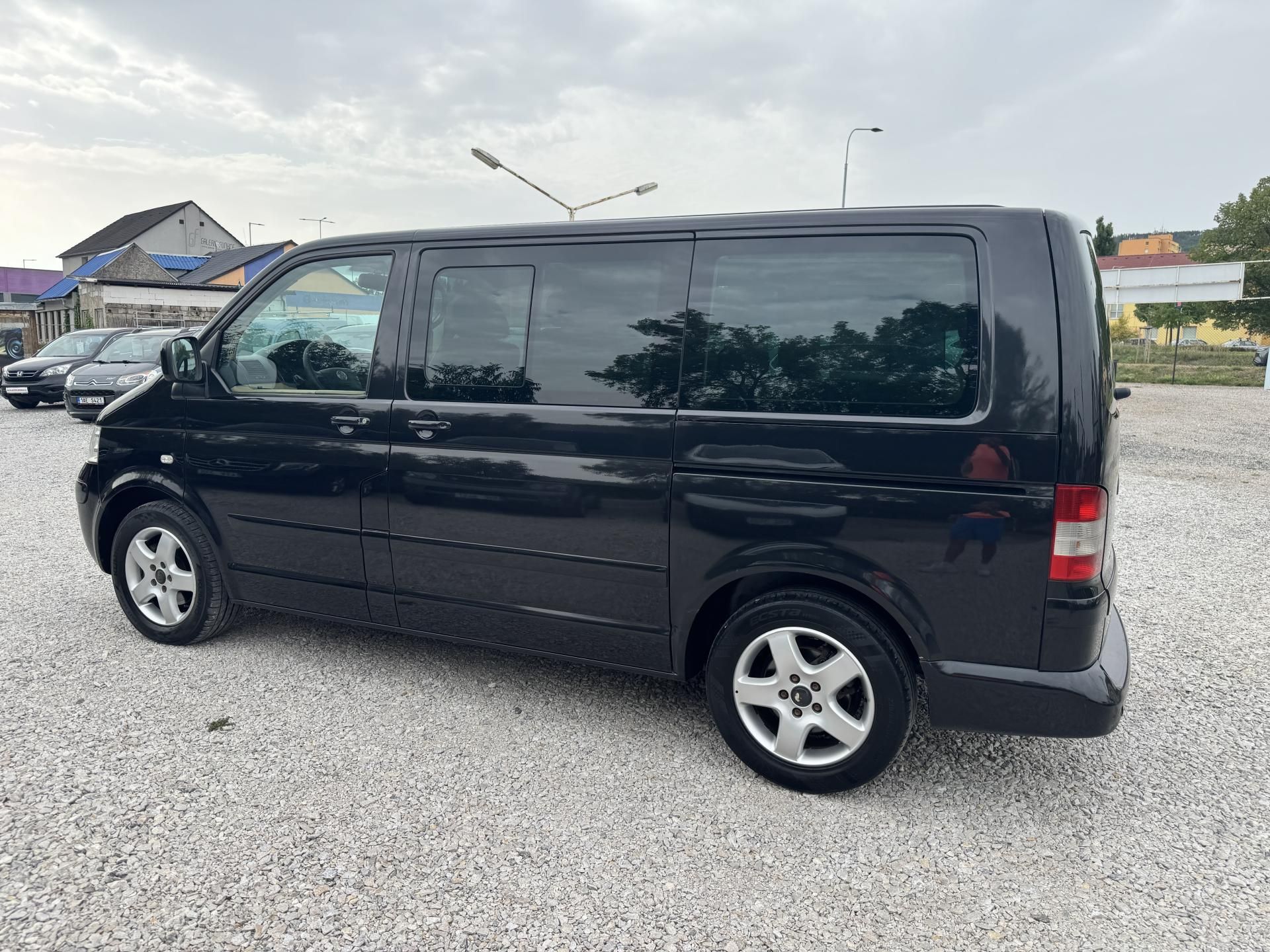 Volkswagen Multivan, 2.5TDi,AUTOMAT,7MÍST - fotka 6