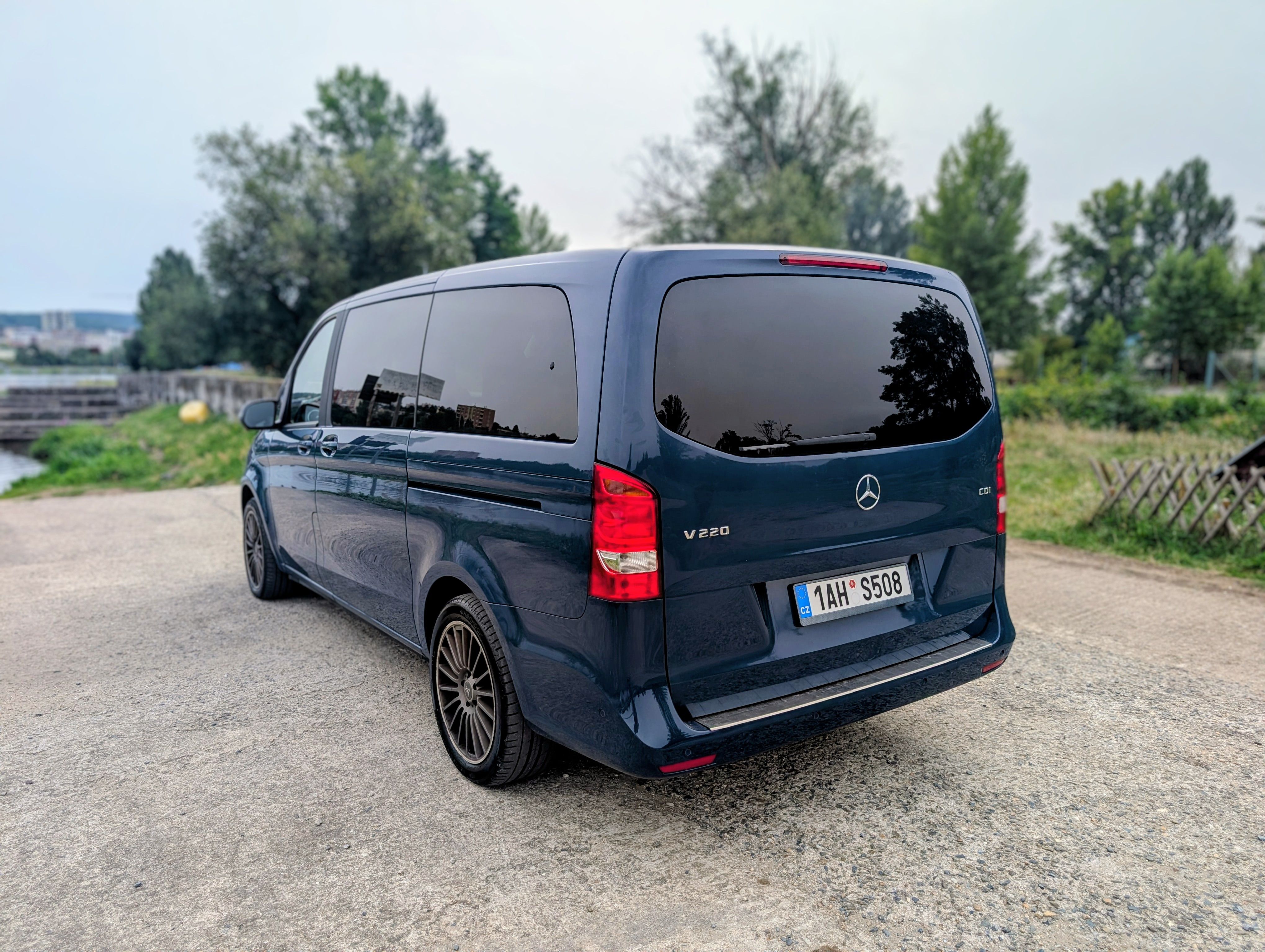 Mercedes-Benz Třídy V, 220d, 2.maj, ČR, krásný stav - fotka 4