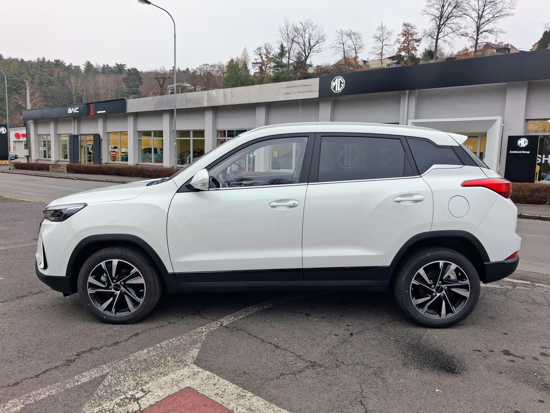 BAIC X35, ALL IN 1.5T 100kW 4×2 6MT - fotka 6