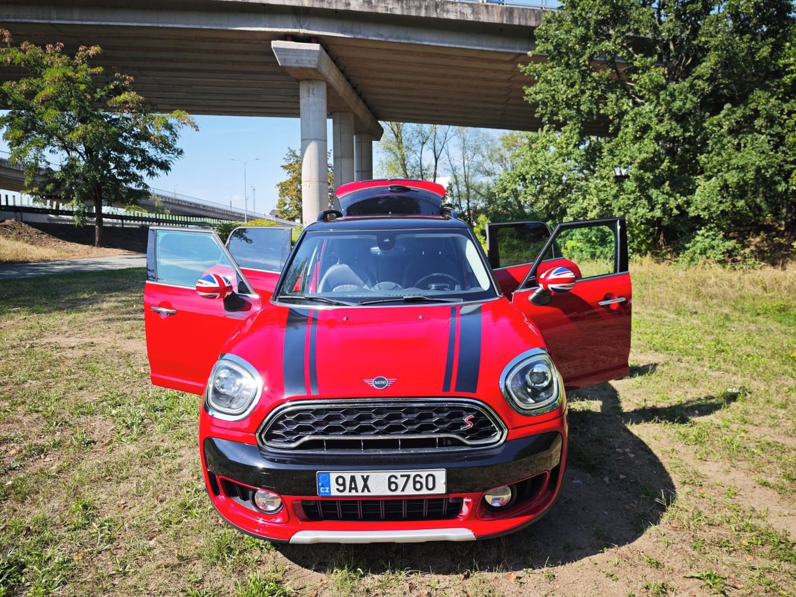 Mini Cooper S, MINI Countryman Cooper S ALL4 - fotka 2