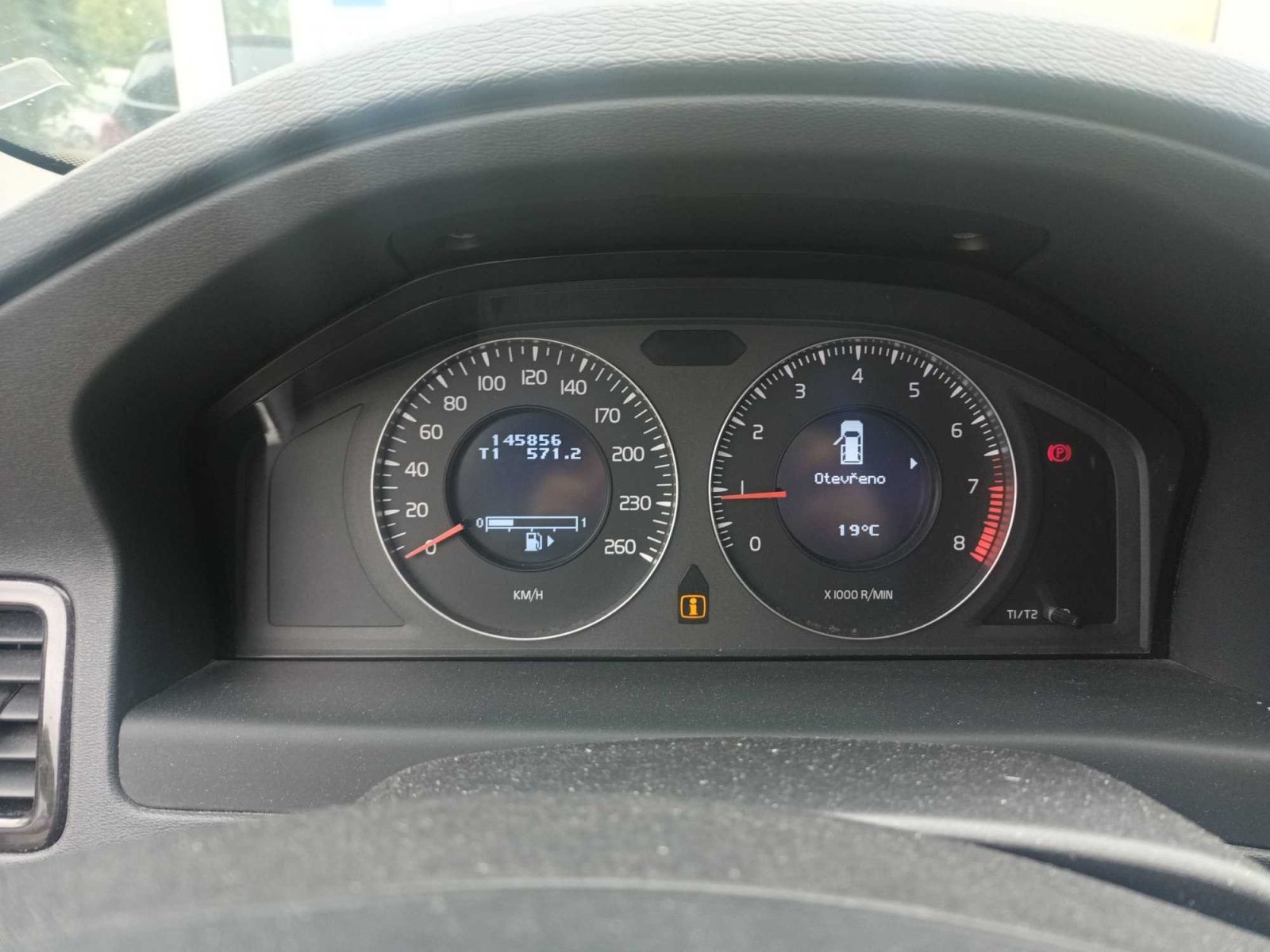 Volvo V70, 2.0 T, Serv.kniha - fotka 3