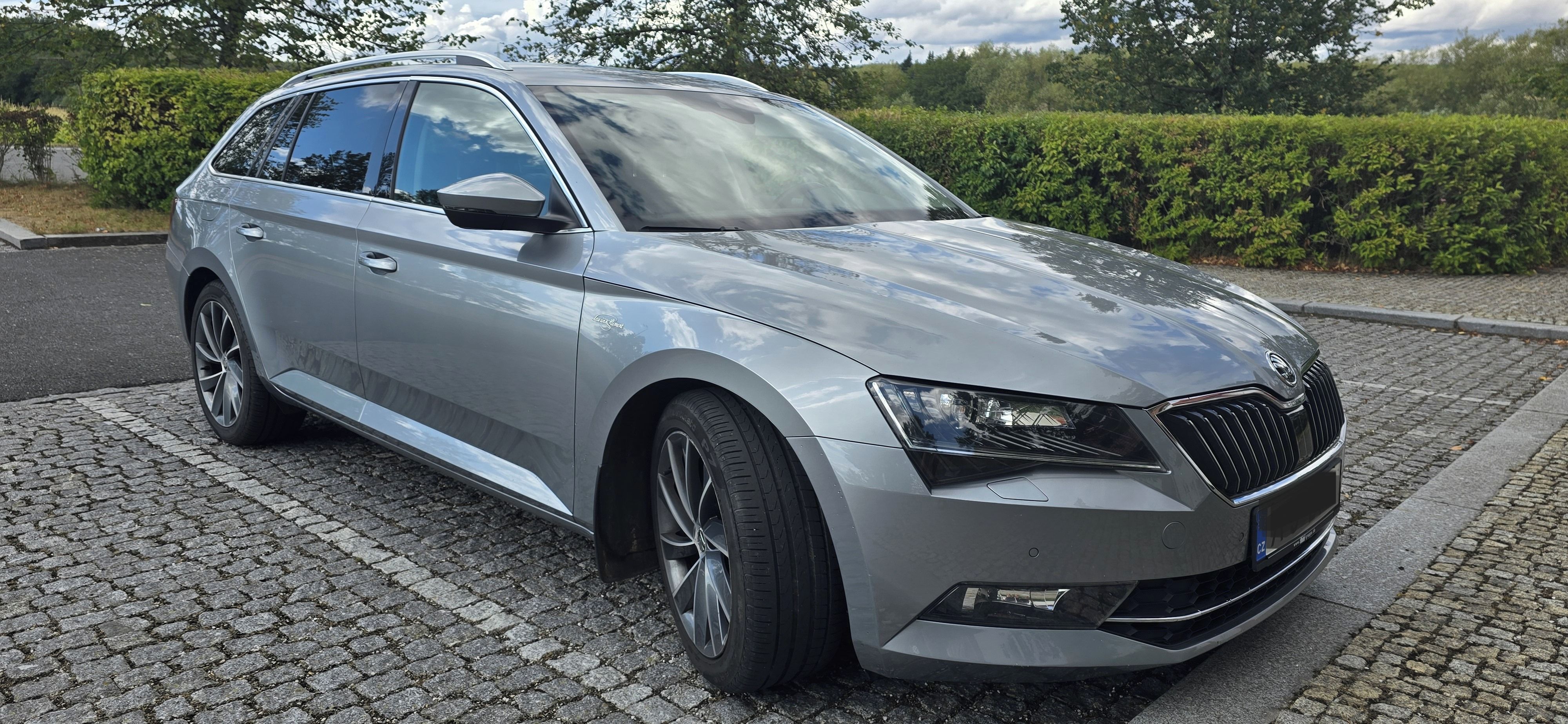 Škoda Superb, Škoda Superb 2,0 TDI 140kW L&K - fotka 2