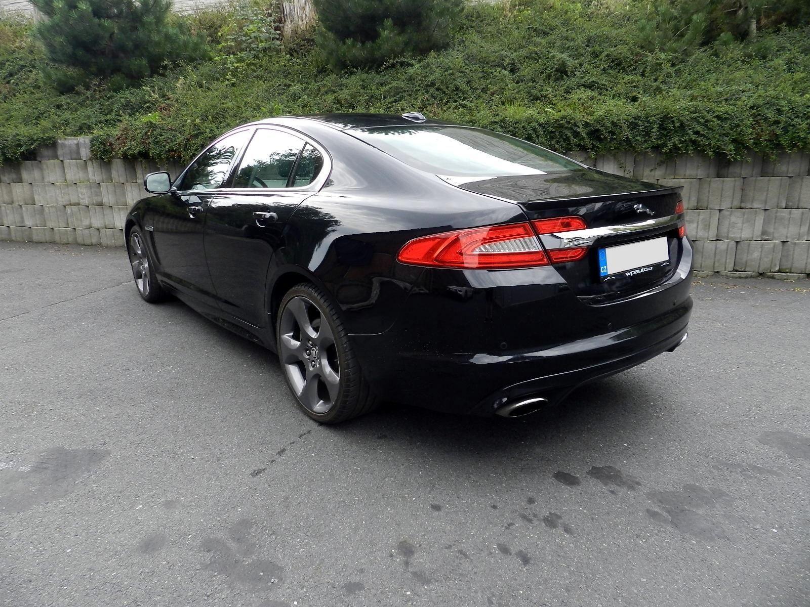 Jaguar XF, 3.0d V6 177 kW NEPOJÍZDNÉ - fotka 4
