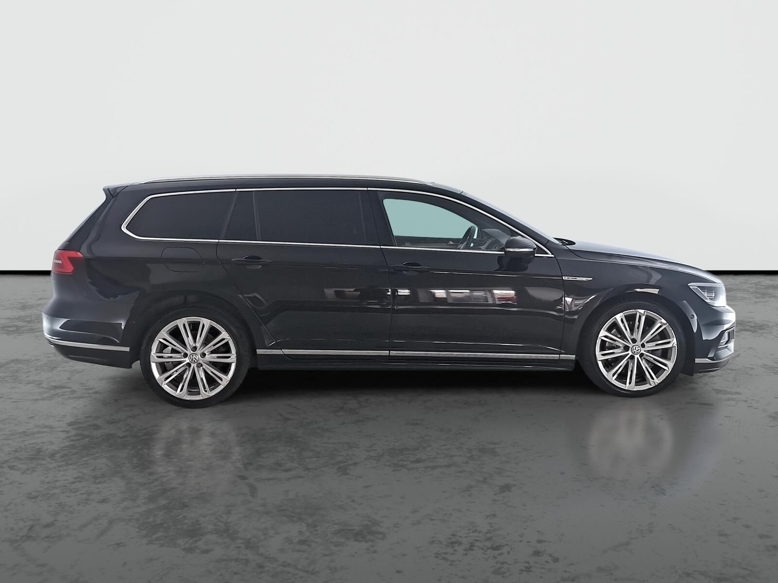 Volkswagen Passat, 2.0 BiTDI, R-Line, 4X4 - fotka 6