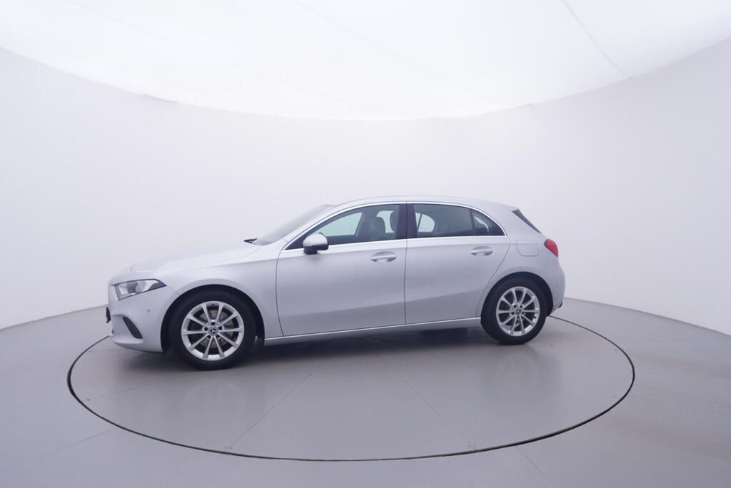 Mercedes-Benz, 1.3 A200 120 kW - fotka 2