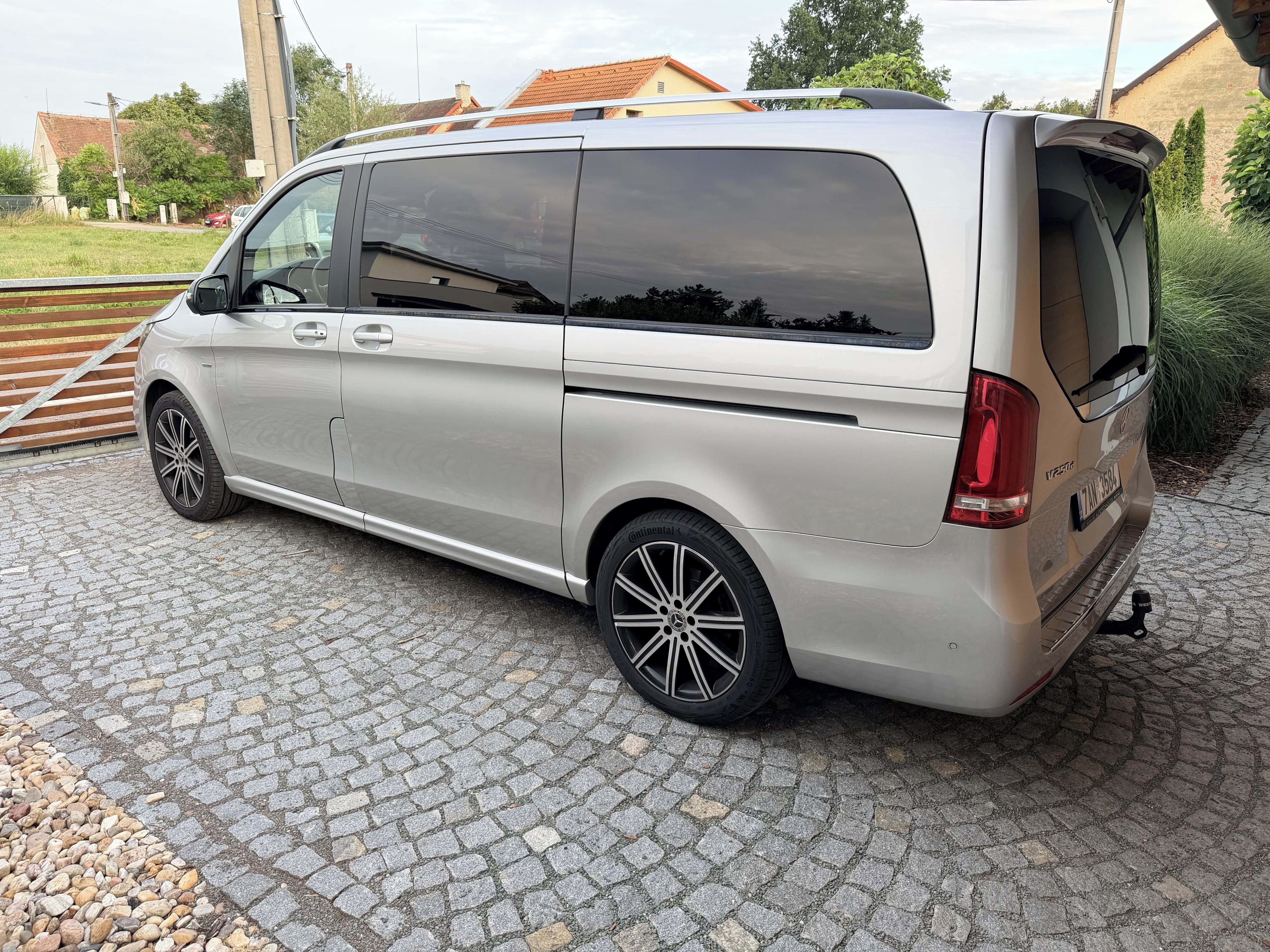 Mercedes-Benz Třídy V, 4x4, 7 míst, kompletní výbava - fotka 5