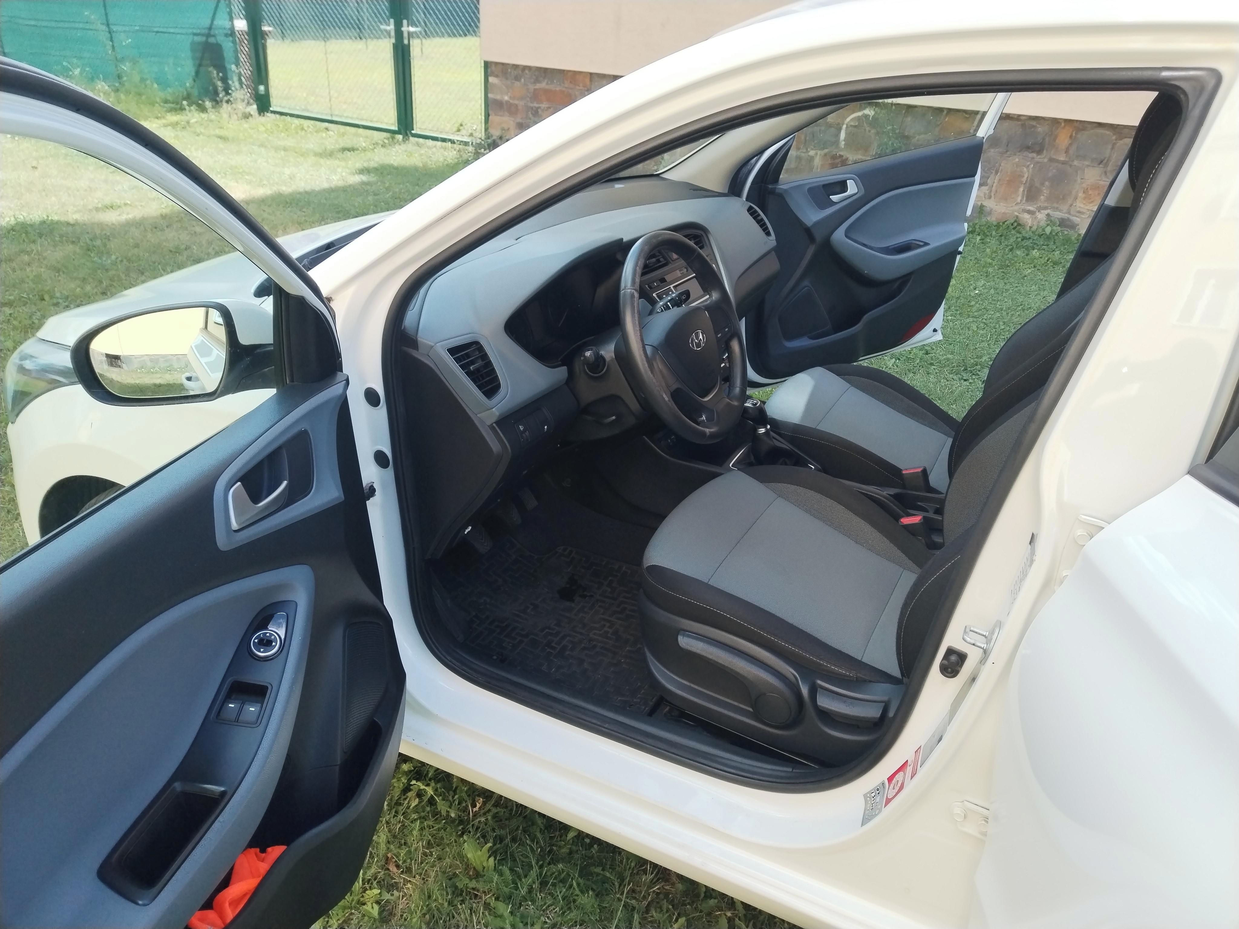 Hyundai i20, 1.2i KOUP.ČR, PO SERVISU - fotka 6