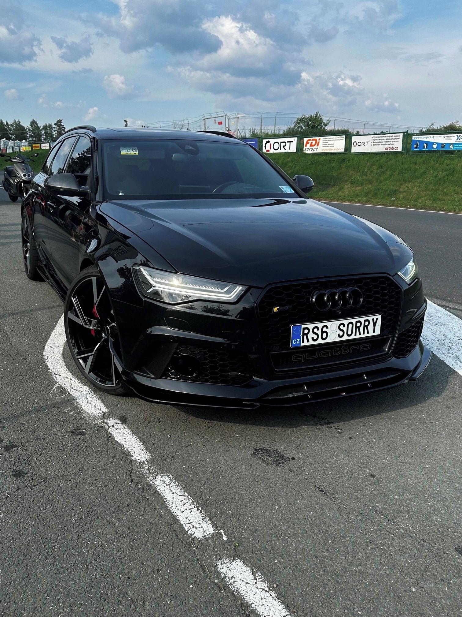 Audi RS6 - fotka 2