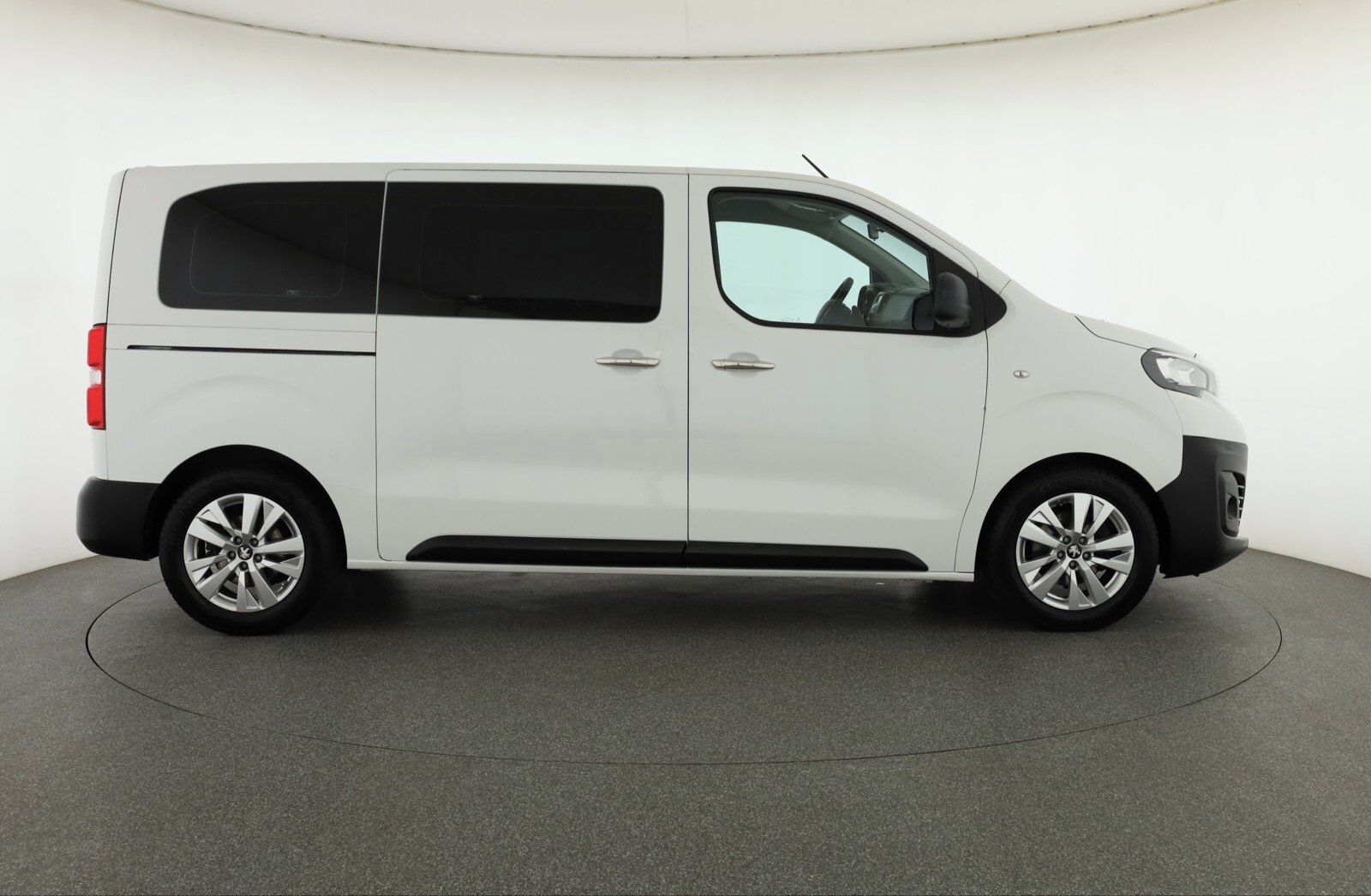 Peugeot Expert, 2.0 BlueHDi, Traveller, Bus - fotka 6