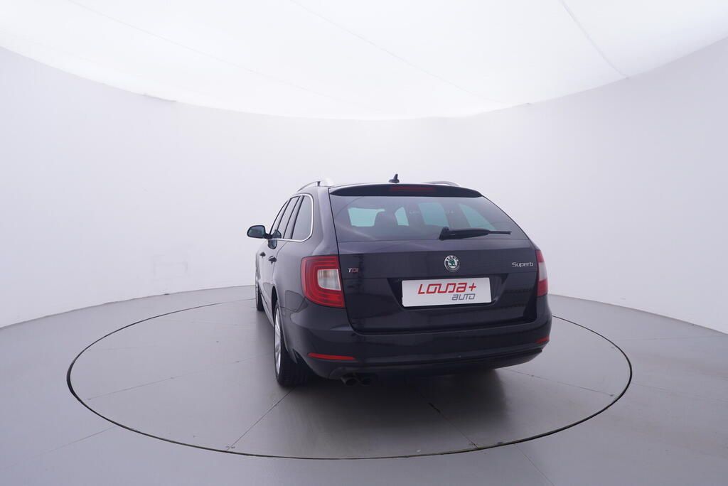 Škoda Superb, 2.0 TDI 125 kW - fotka 4