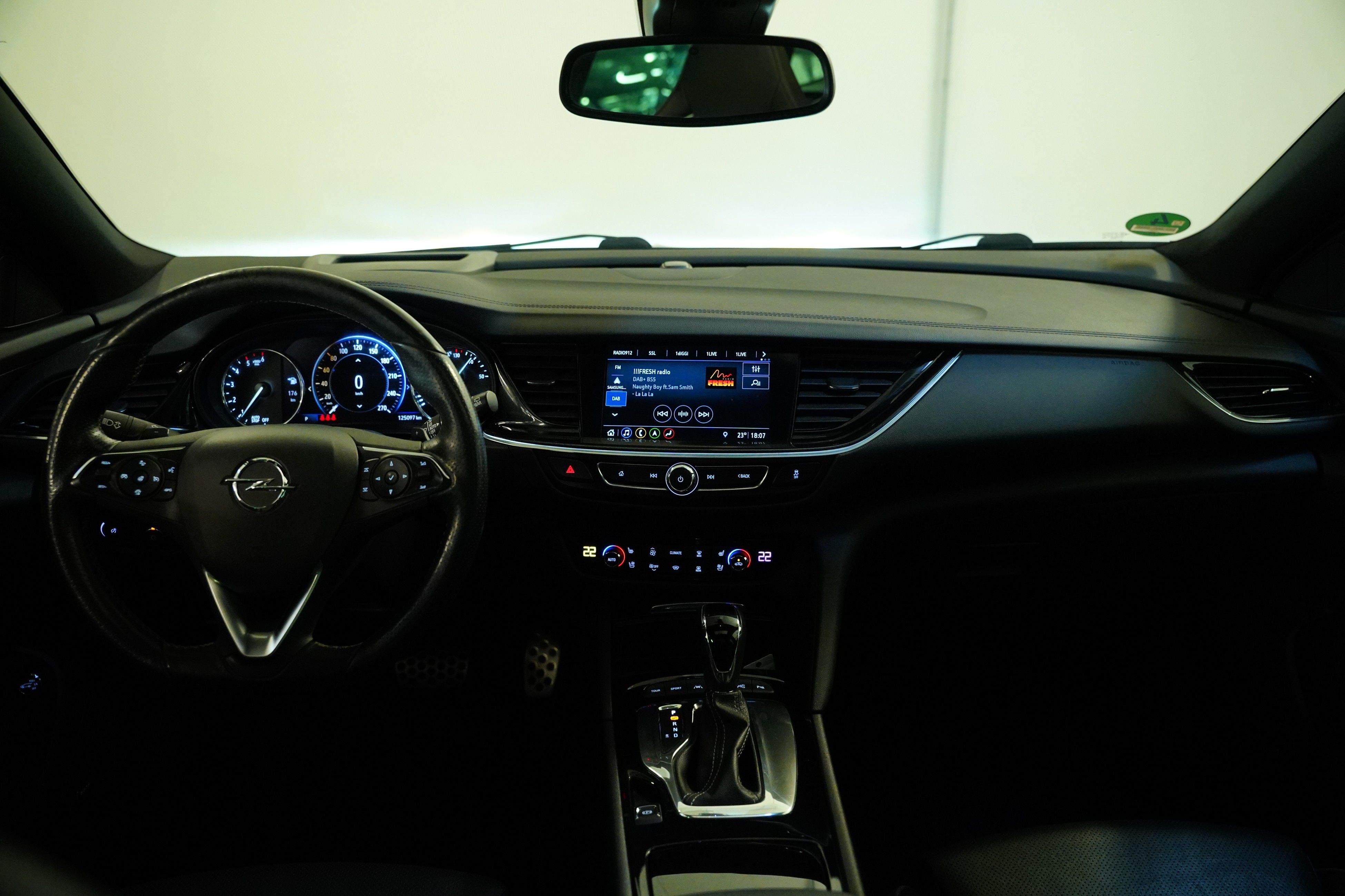 Opel Insignia, 2.0 CDTI 154 kW 4x4 GSI - fotka 5