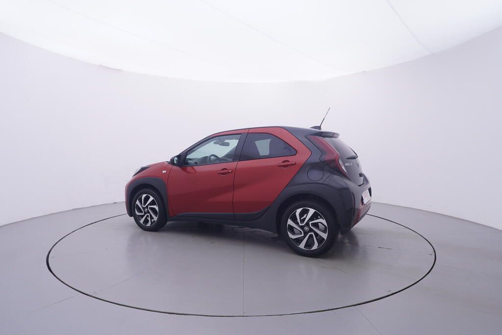 Toyota Aygo, X Style 1.0 53 kW - fotka 3
