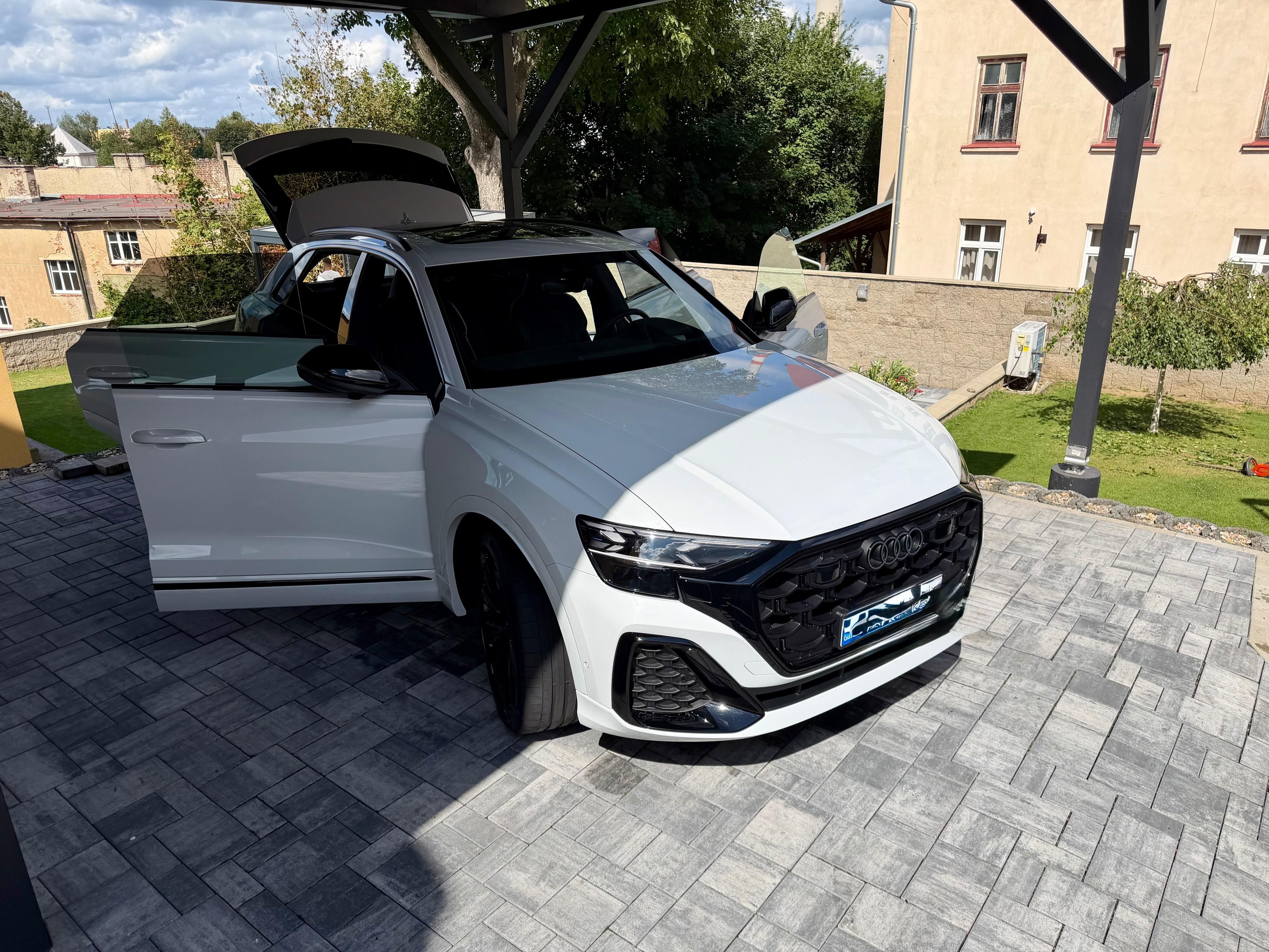 Audi Q8, S line FULL / MASÁŽE / B&O HUD - fotka 4