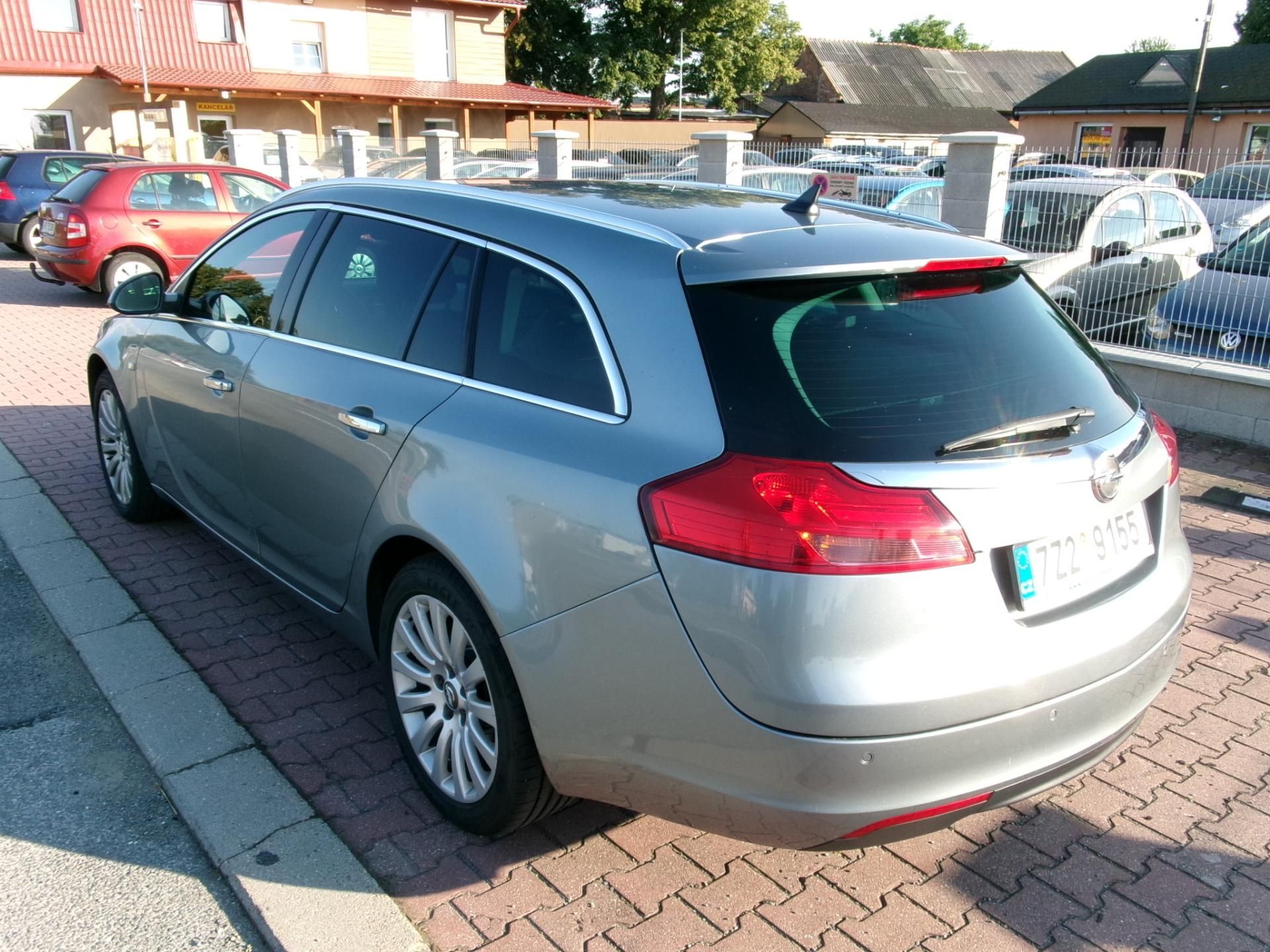 Opel Insignia, 2,0CDTi AC NAVI TEMP AUT - fotka 6