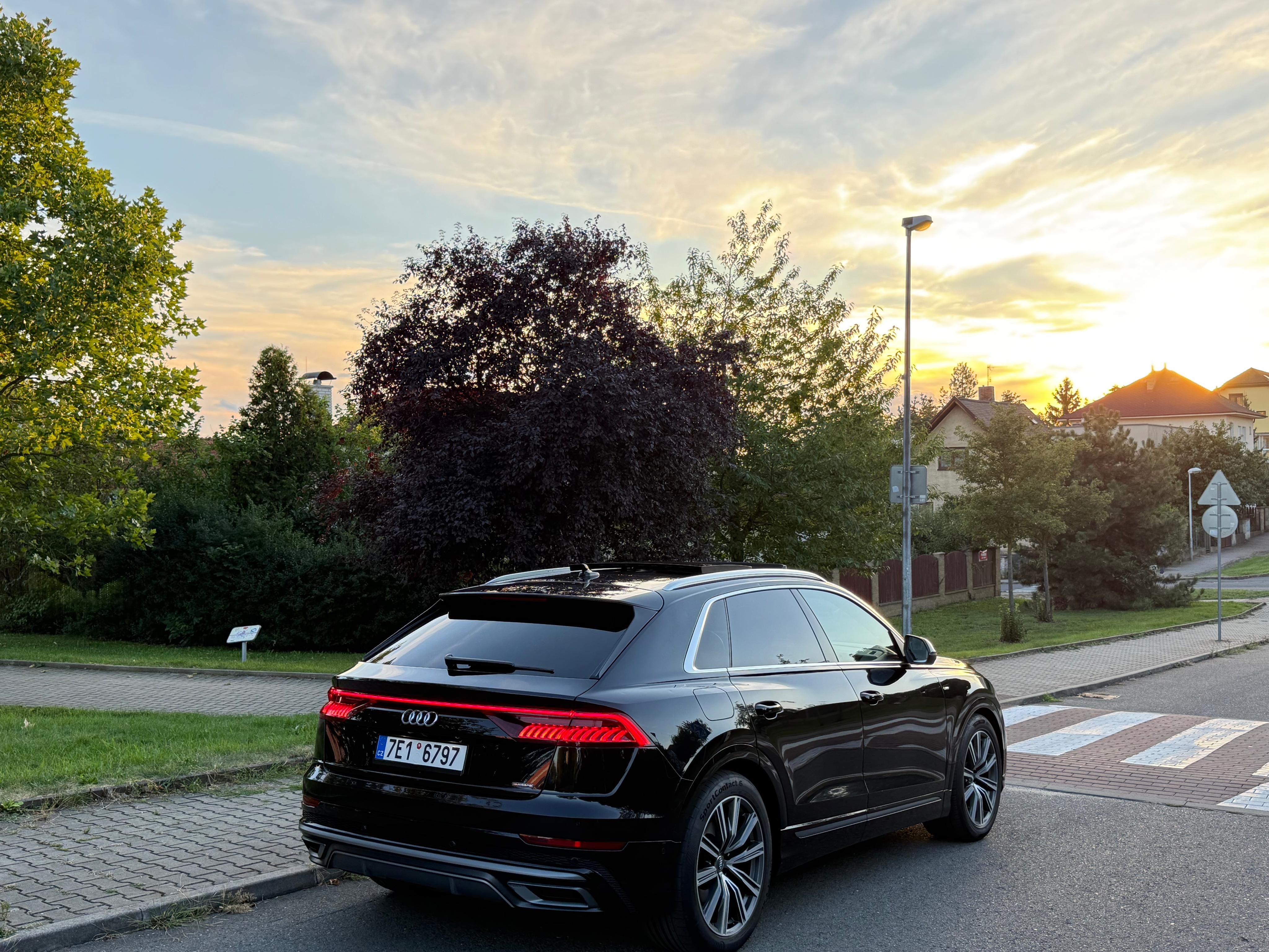 Audi Q8, 50 tdi S-line bohatá výbava - fotka 3