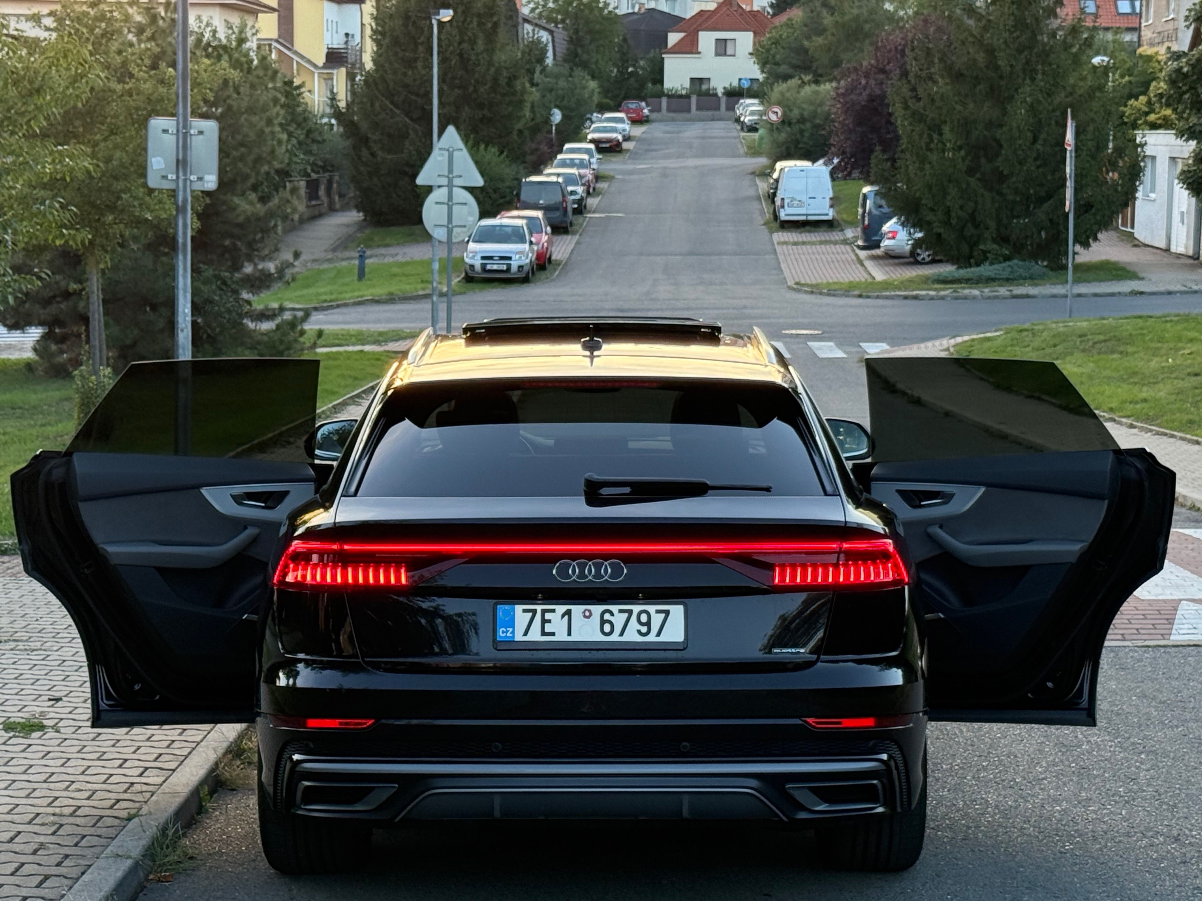 Audi Q8, 50 tdi S-line bohatá výbava - fotka 6