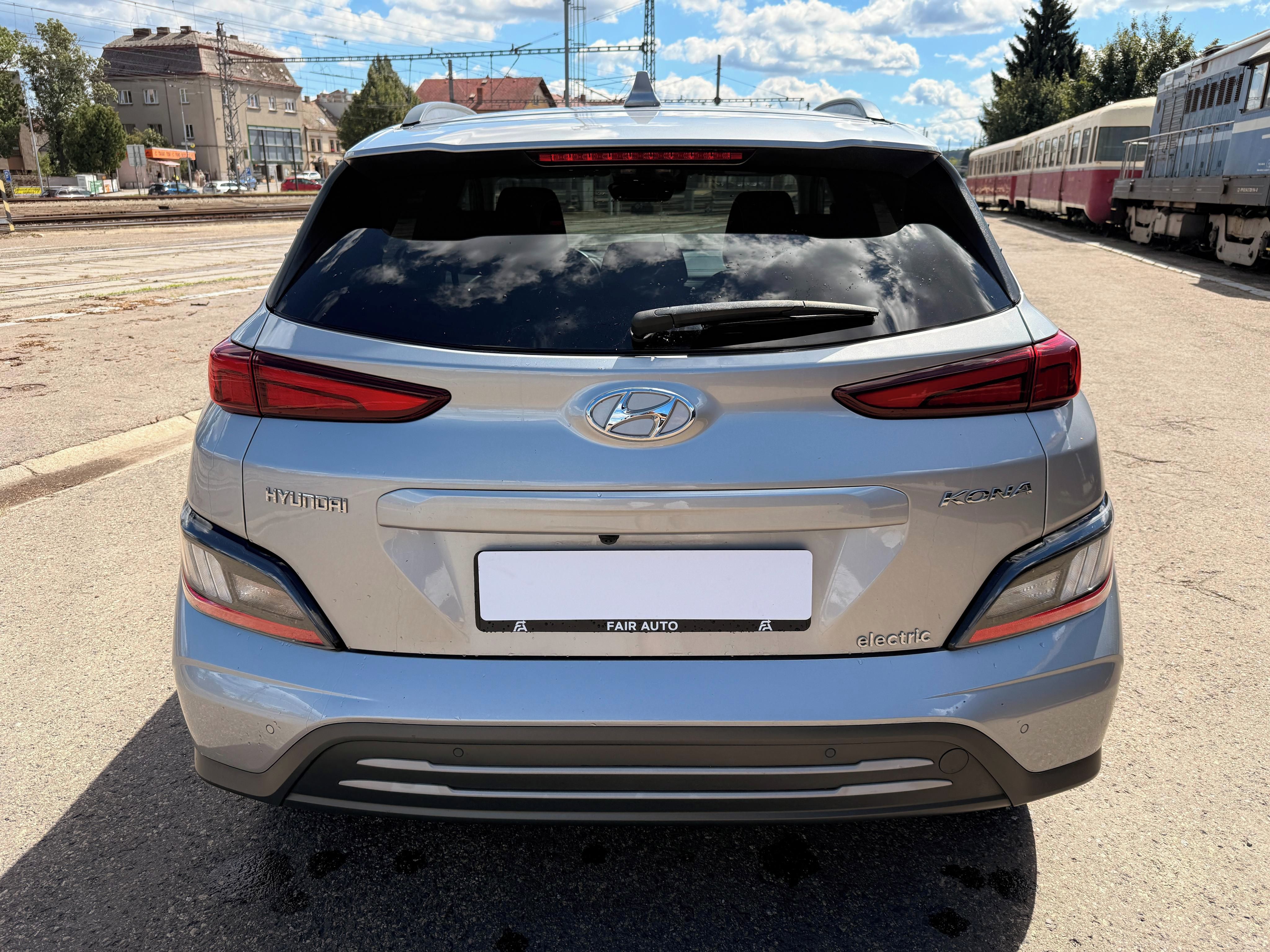 Hyundai Kona, EV 64kWh 150kW STYLE SoH 100% - fotka 6