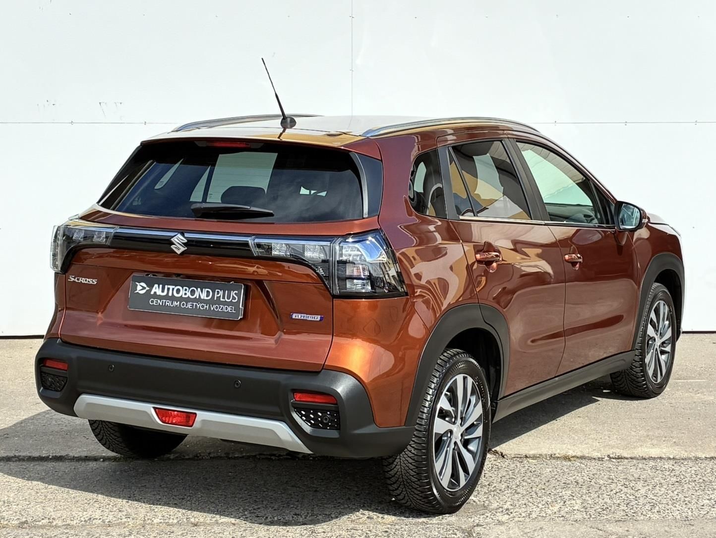Suzuki S-Cross, 1.4 BoosterJet 6AT 4x4 Eleganc - fotka 2