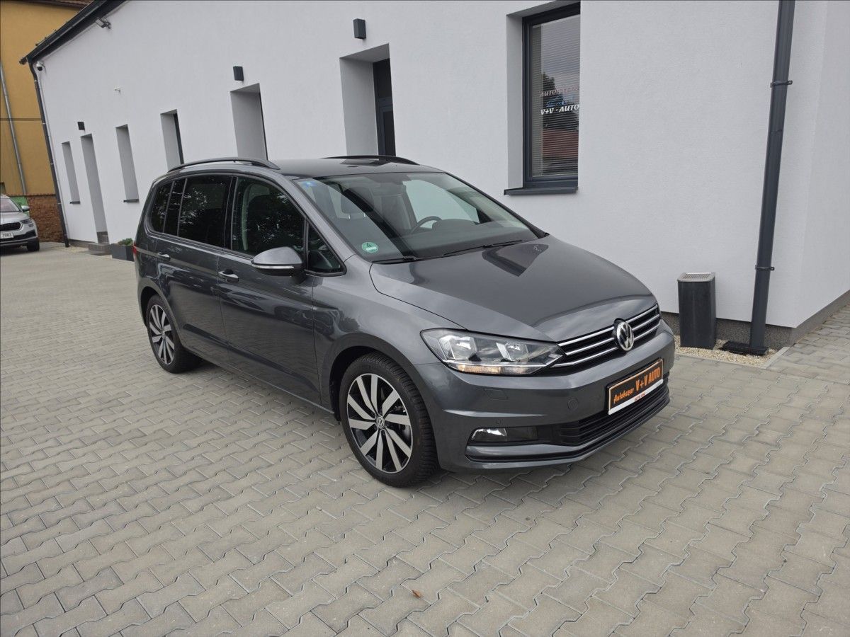 Volkswagen Touran, 1,4 TSi 110KW DSG 7 MÍSTNÝ