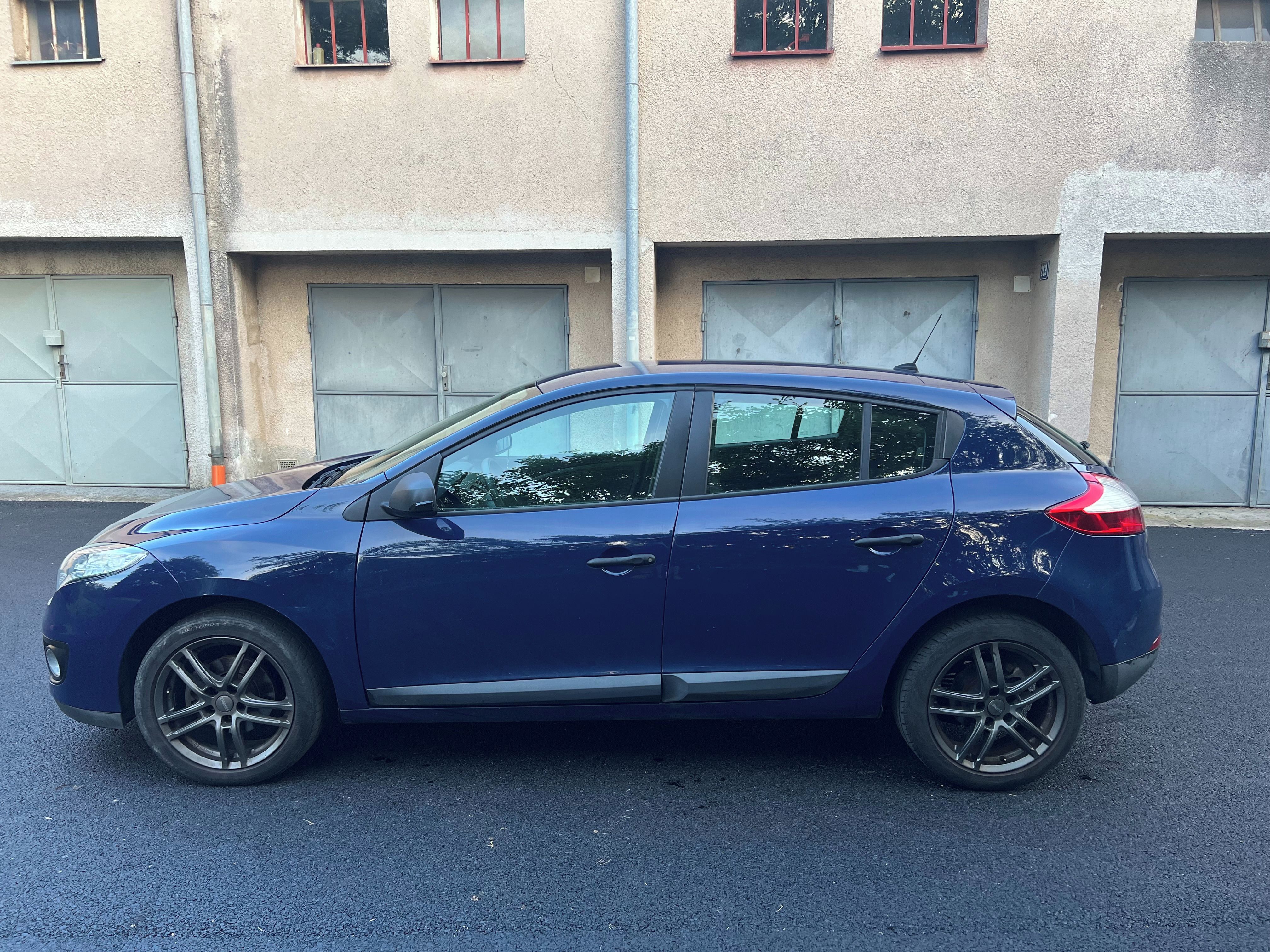 Renault Mégane, 2012 - 1.6 16V TomTom navigace - fotka 3