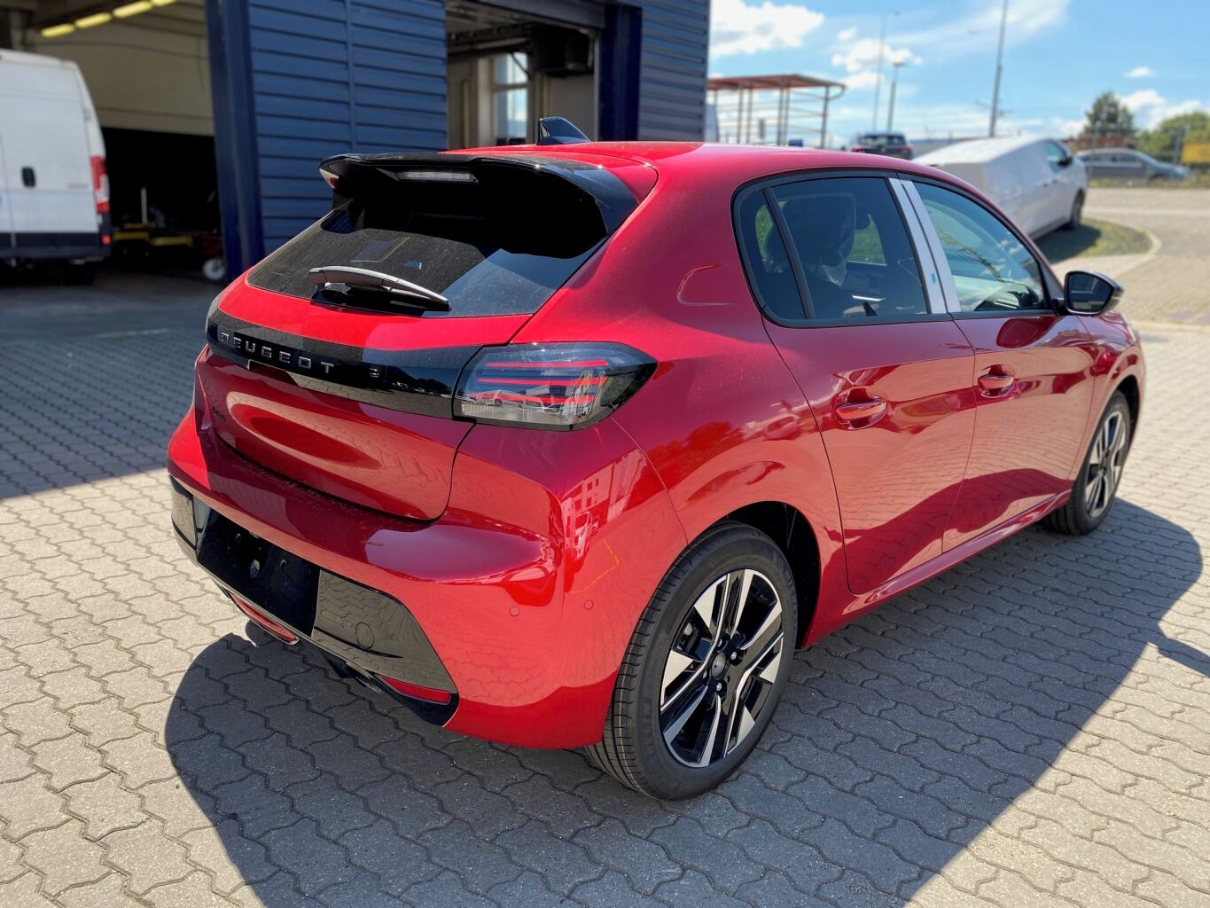 Peugeot 208, ALLURE Hybrid 110 e-DCS6 - 304 - fotka 3