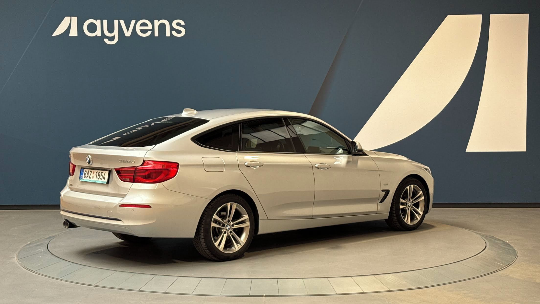 BMW Řada 3, 2.0 320d xDrive SPORT LINE Gra - fotka 2