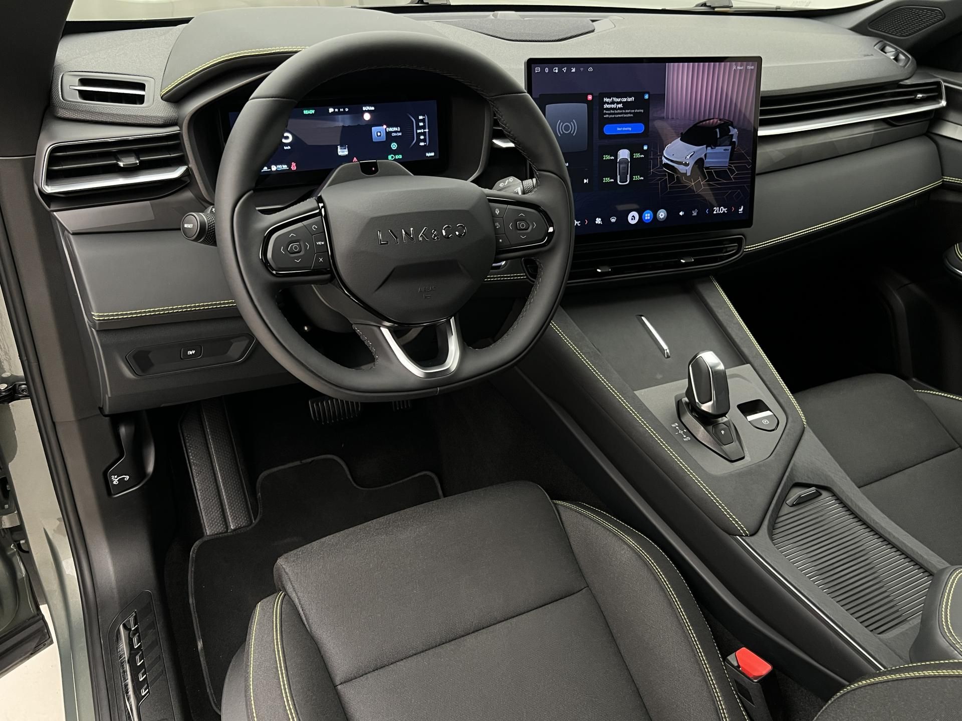 Lynk & Co 01, CORE PHEV AUT CZ 1.maj - fotka 4