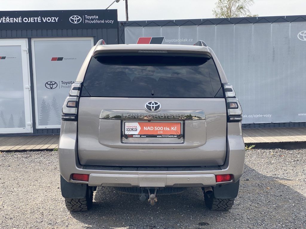 Toyota Land Cruiser, 2.8D, ČR, Executive VIP, DPH - fotka 6