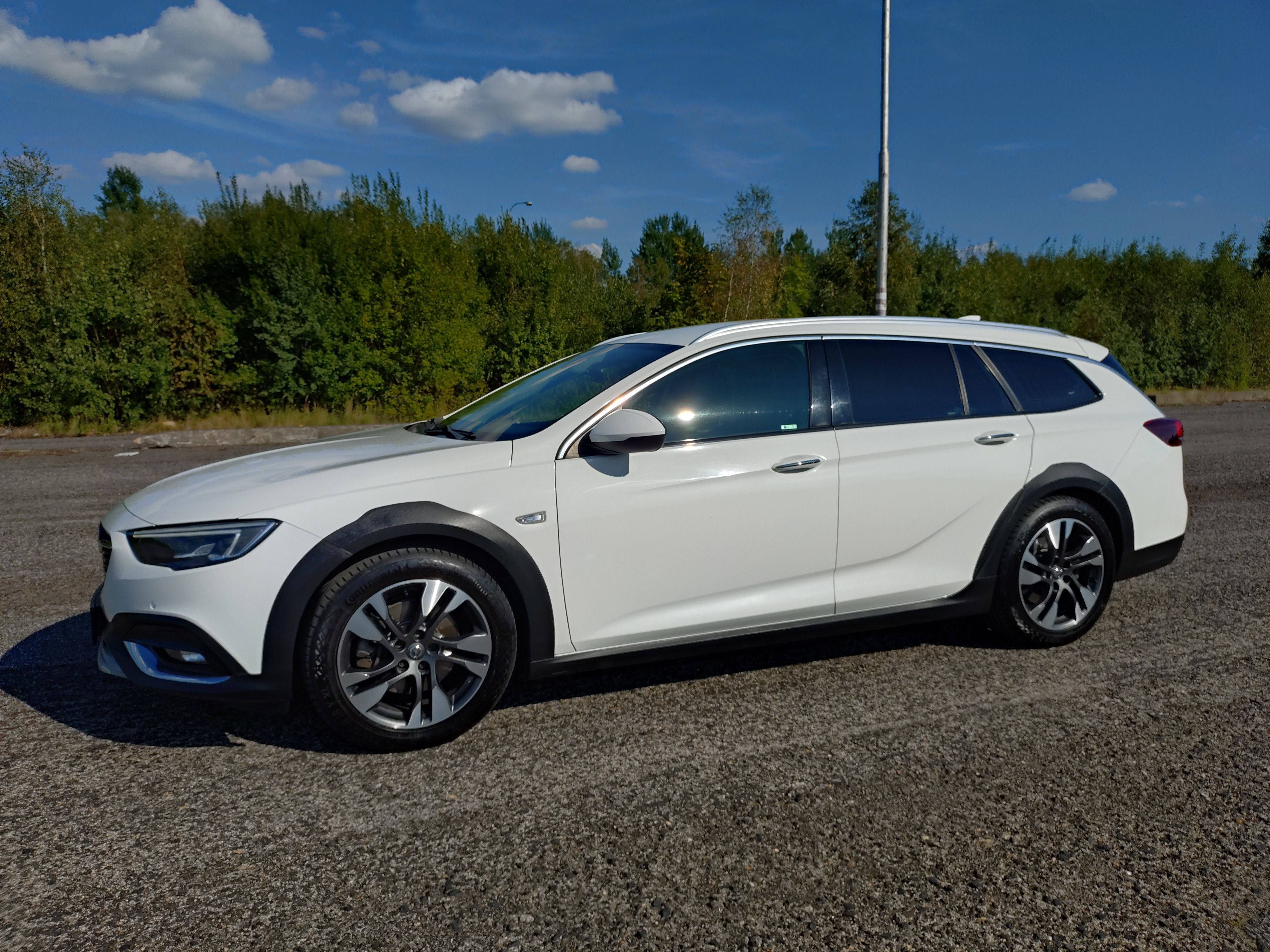 Opel Insignia, Country Tourer 154kW, 4x4 - fotka 2