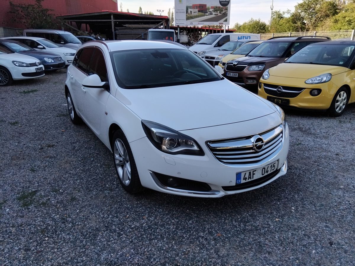 Opel Insignia, 2.0 CDTi - fotka 2