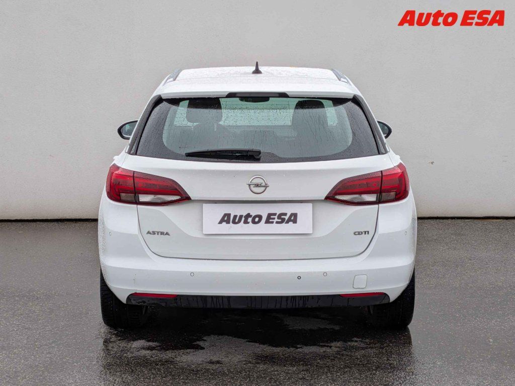 Opel Astra, 1.6 CDTi,ČR - fotka 5