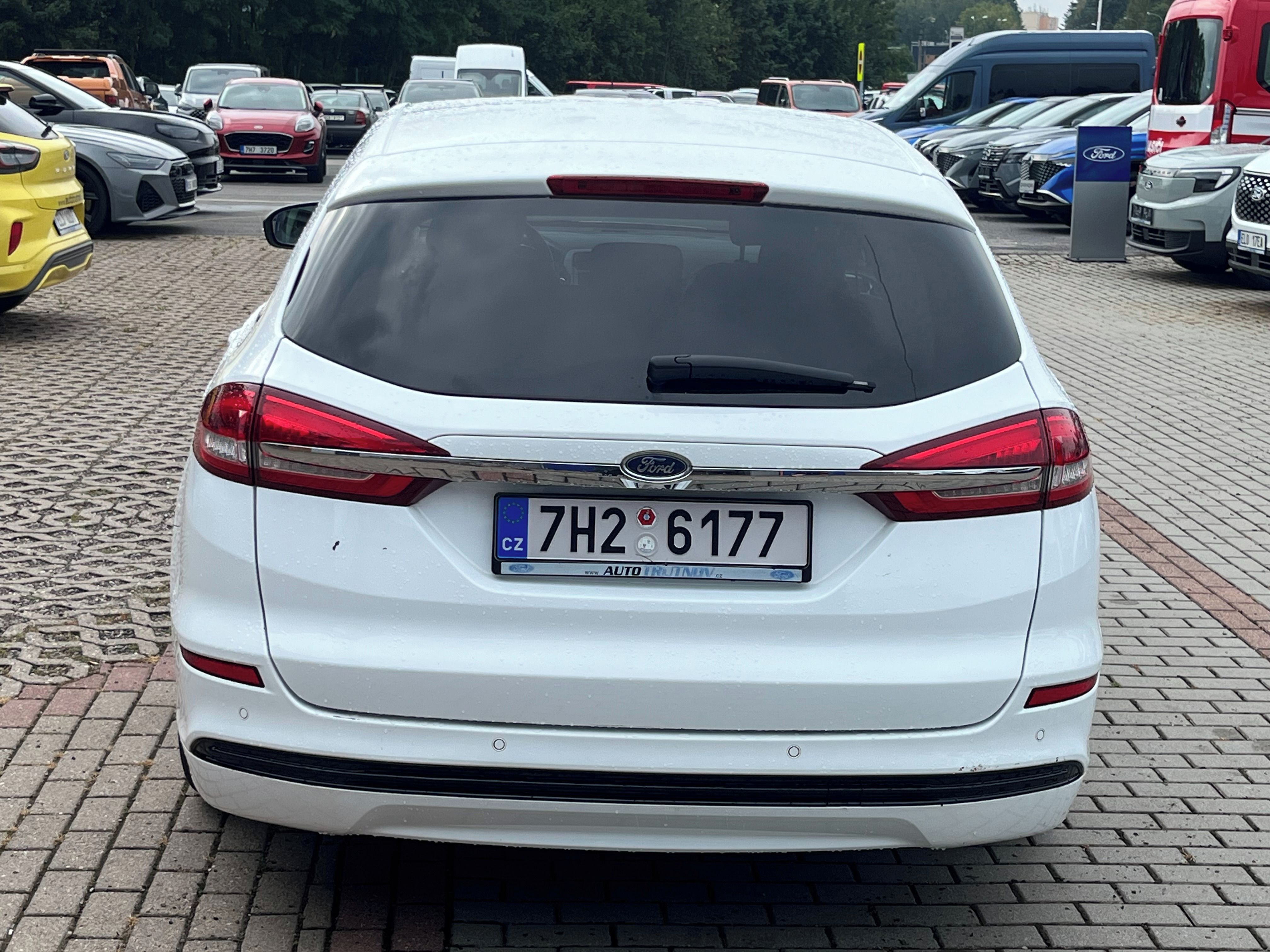 Ford Mondeo, 2.0 IVCT HEV 103 kW Titanium - fotka 4