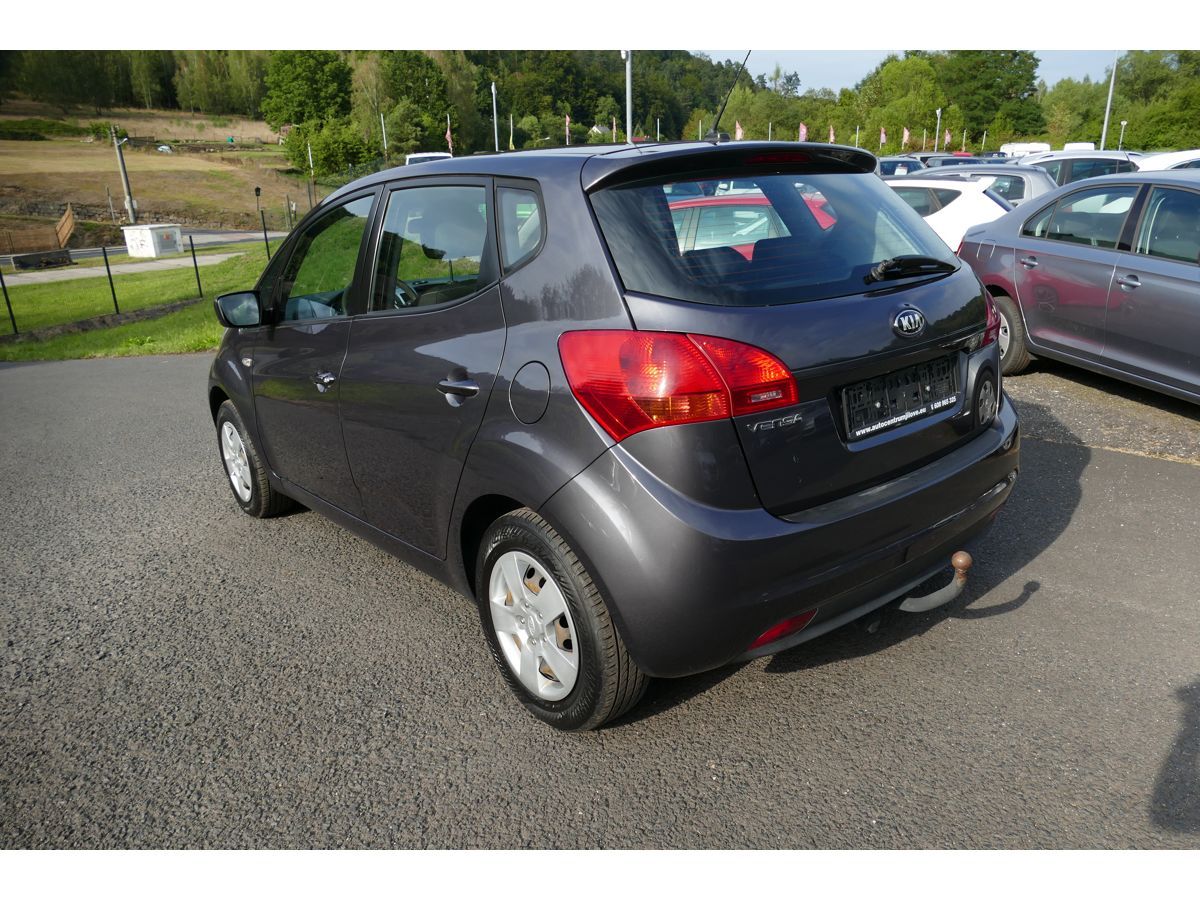 Kia Venga, 1,6 92KW KLIMA - fotka 6