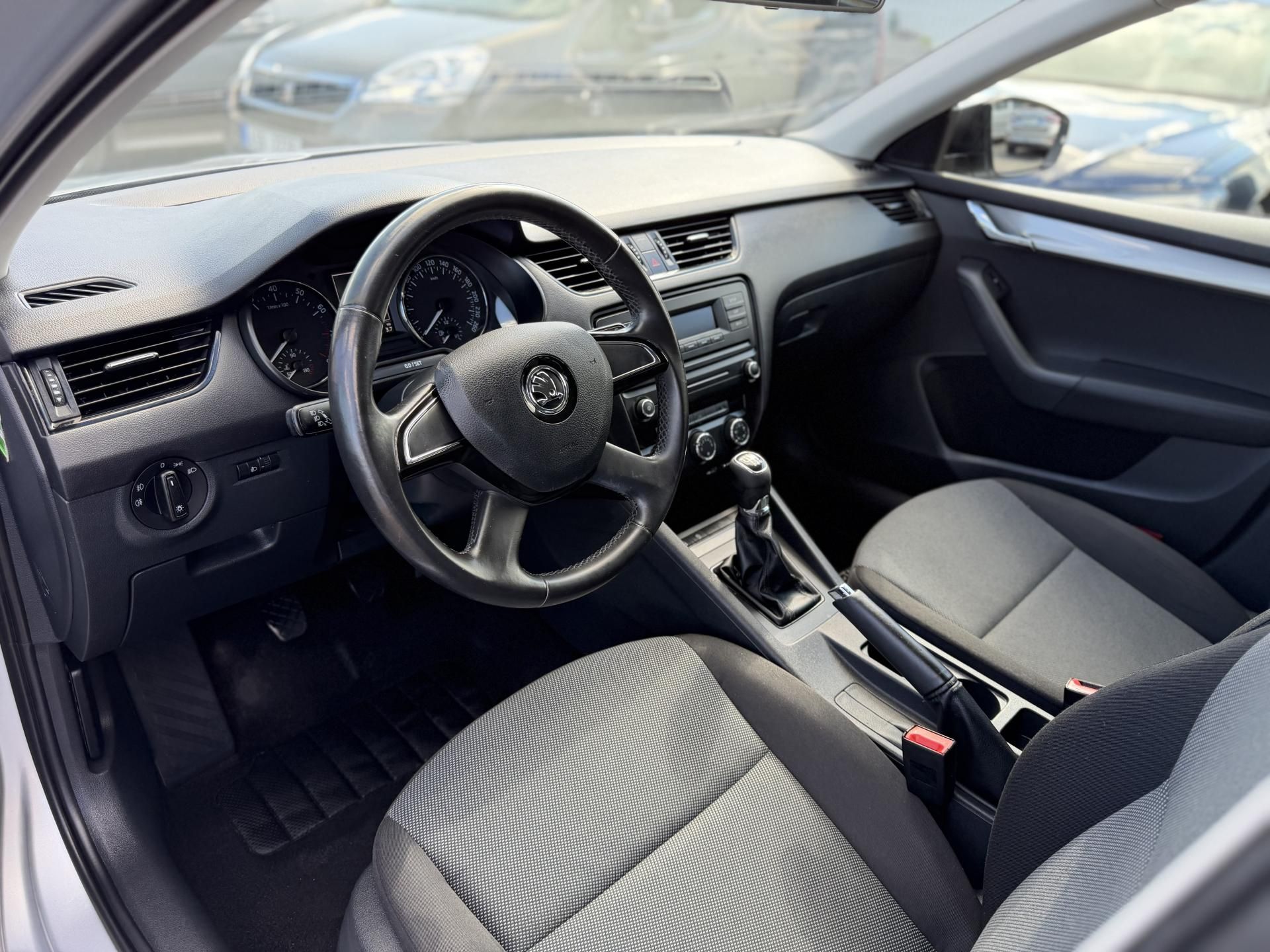 Škoda Octavia, 1.2 Tsi, 77kw - fotka 5