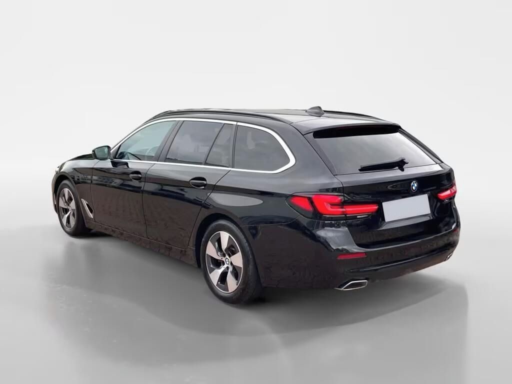 BMW Řada 5, 530i xDrive Touring*Kamera* - fotka 2