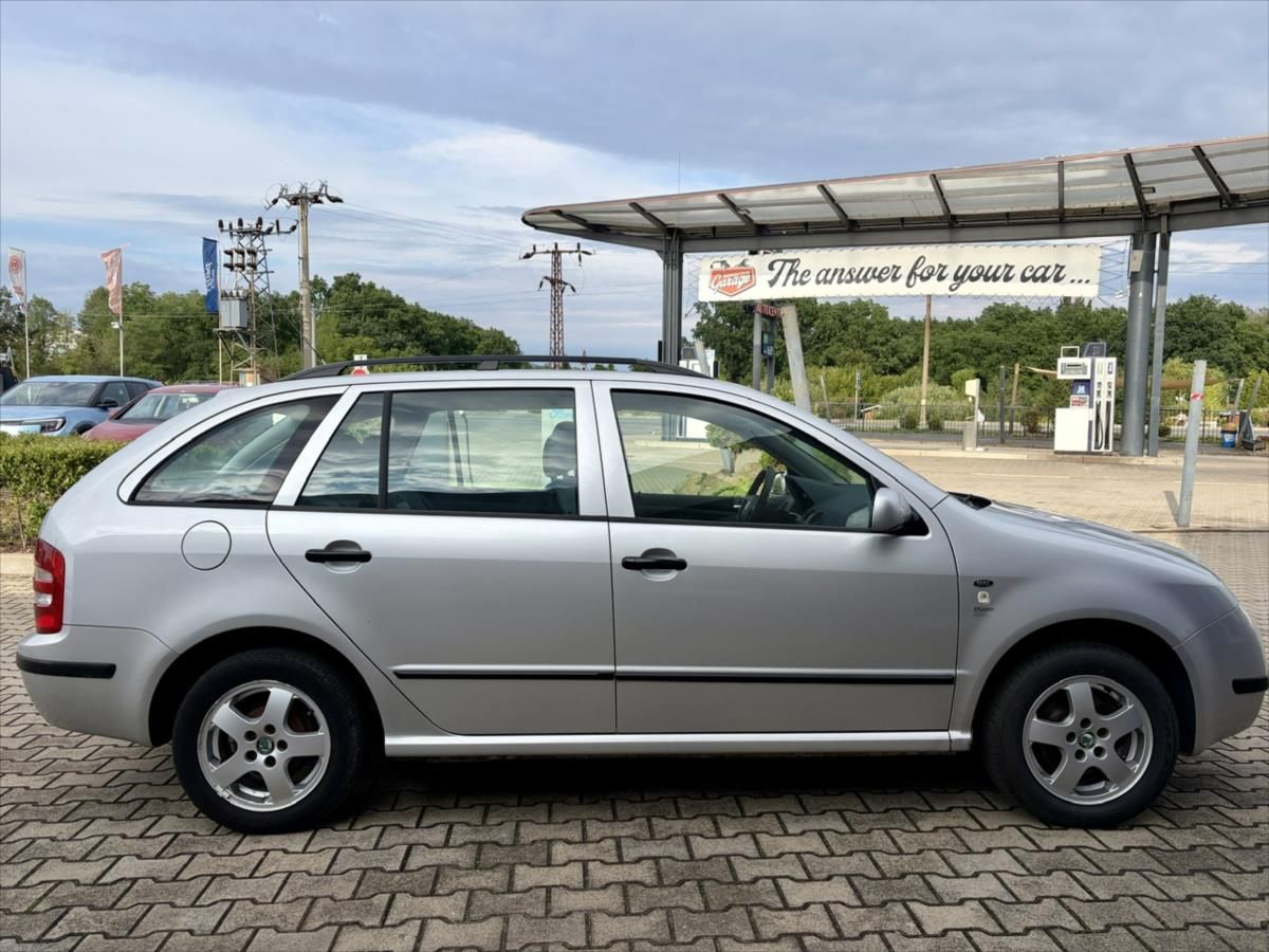 Škoda Fabia, 1,4 16V  COMFORT KLIMATIZACE - fotka 4