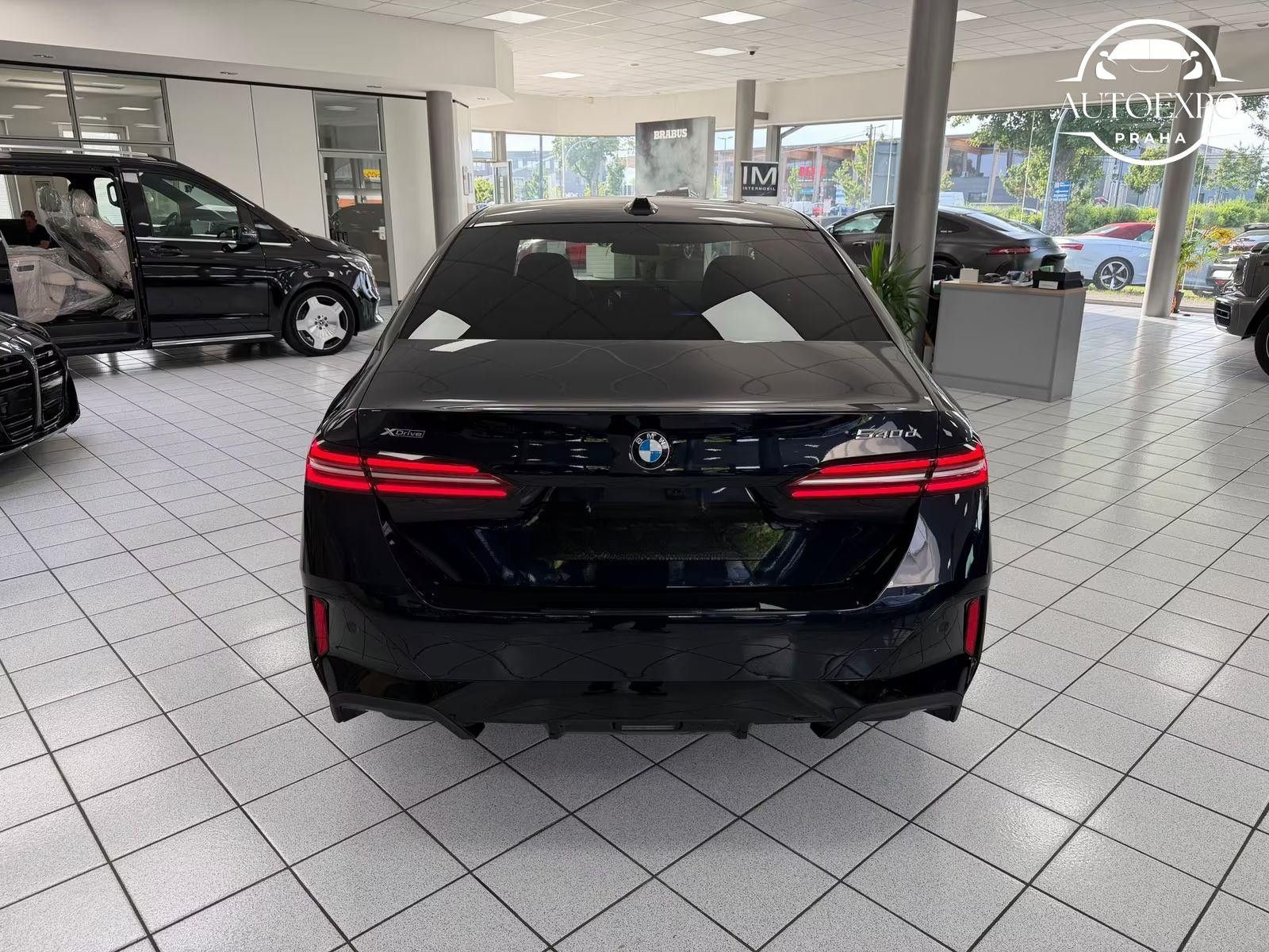 BMW Řada 5, 540d xDrive M Sport*HUD*B&W* - fotka 5
