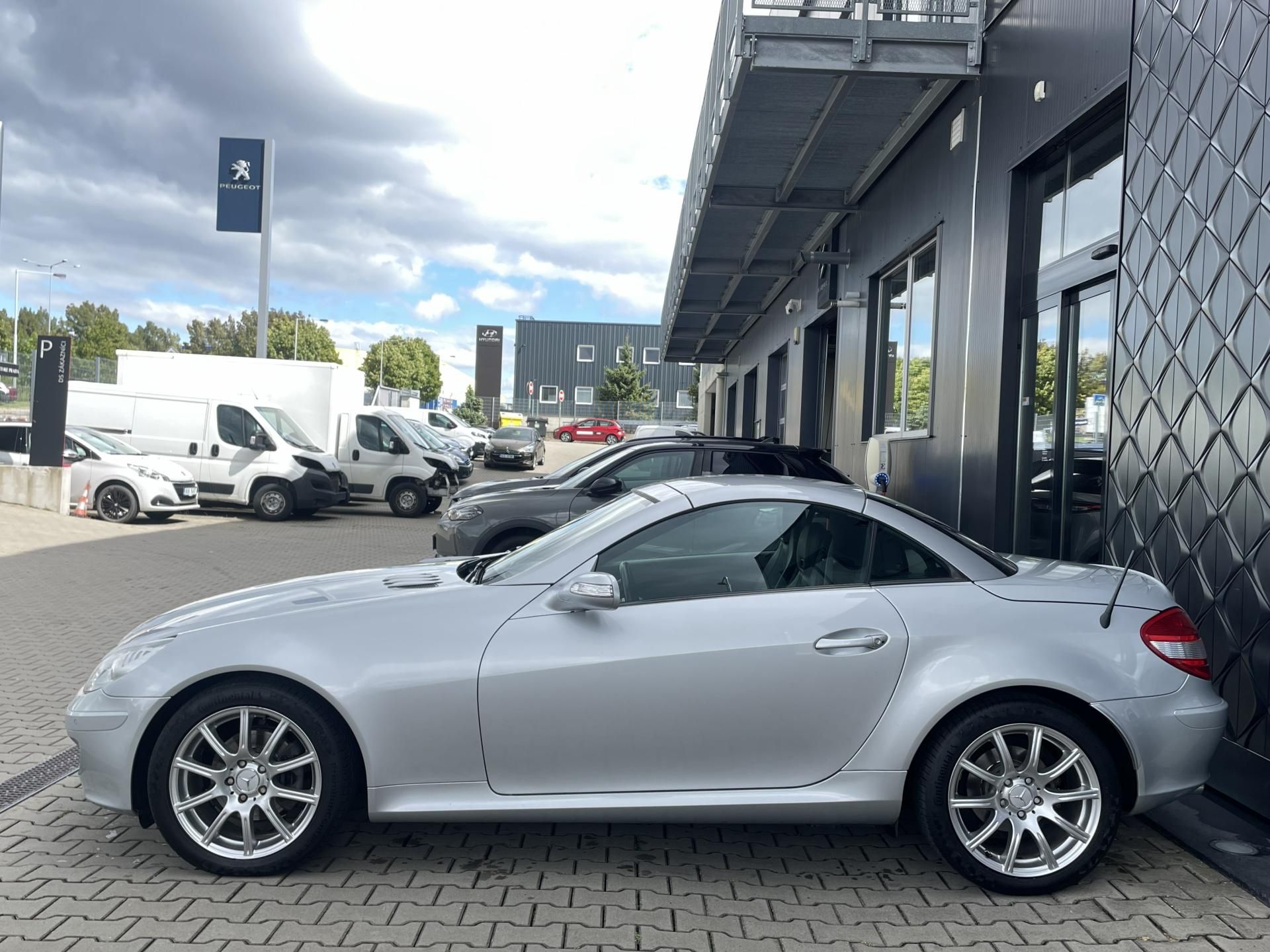 Mercedes-Benz SLK, 200 KOMPRESSOR 1.8 120 kW - fotka 4