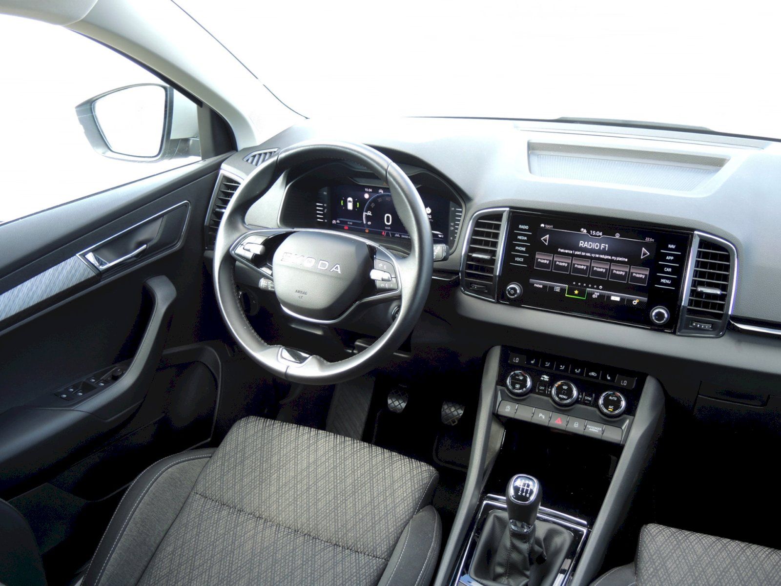 Škoda Karoq, 1.5 TSI 110kW Top Selection - fotka 5