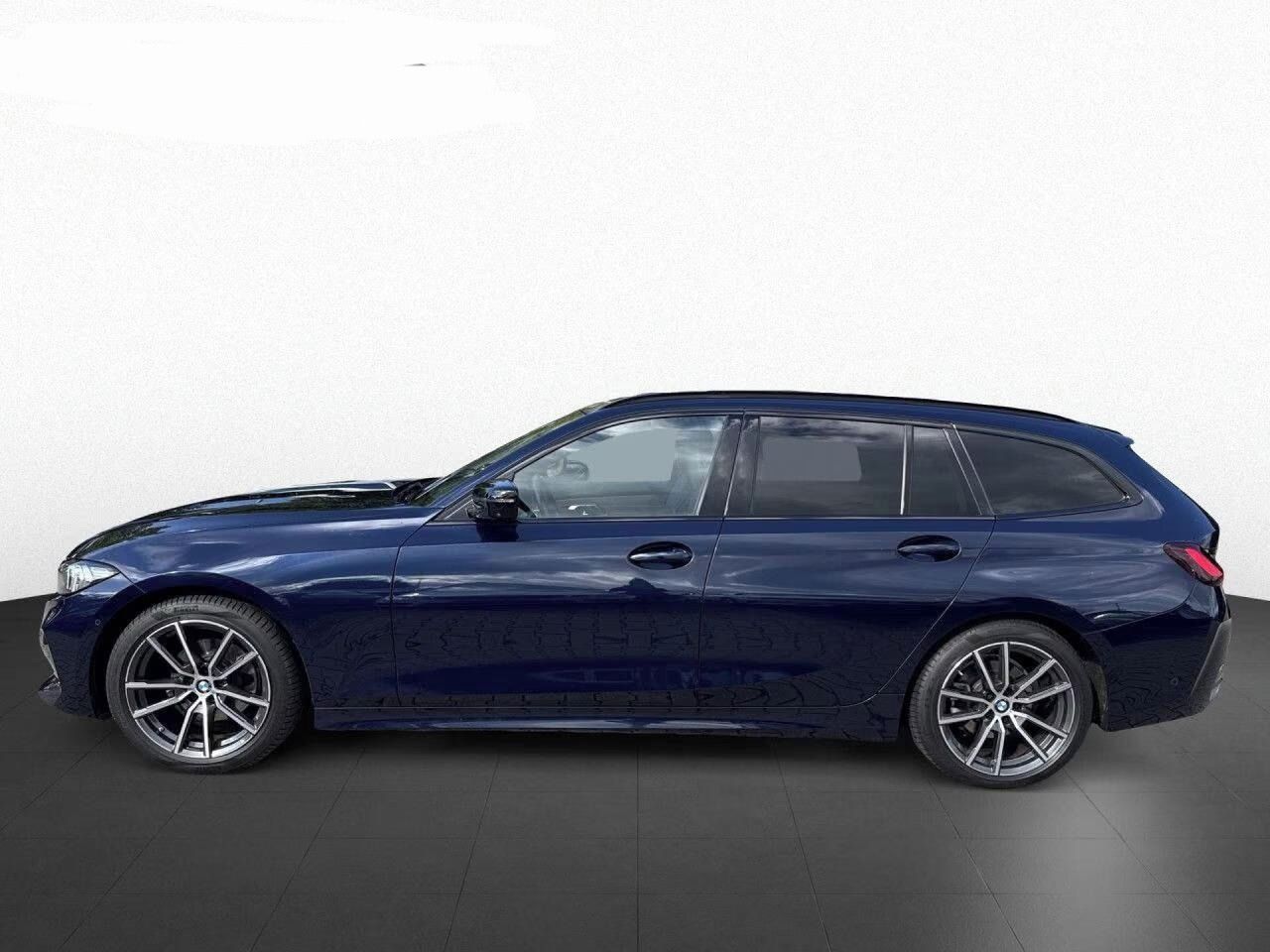 BMW Řada 3, 320i Touring*Kamera*360°*Navi* - fotka 5